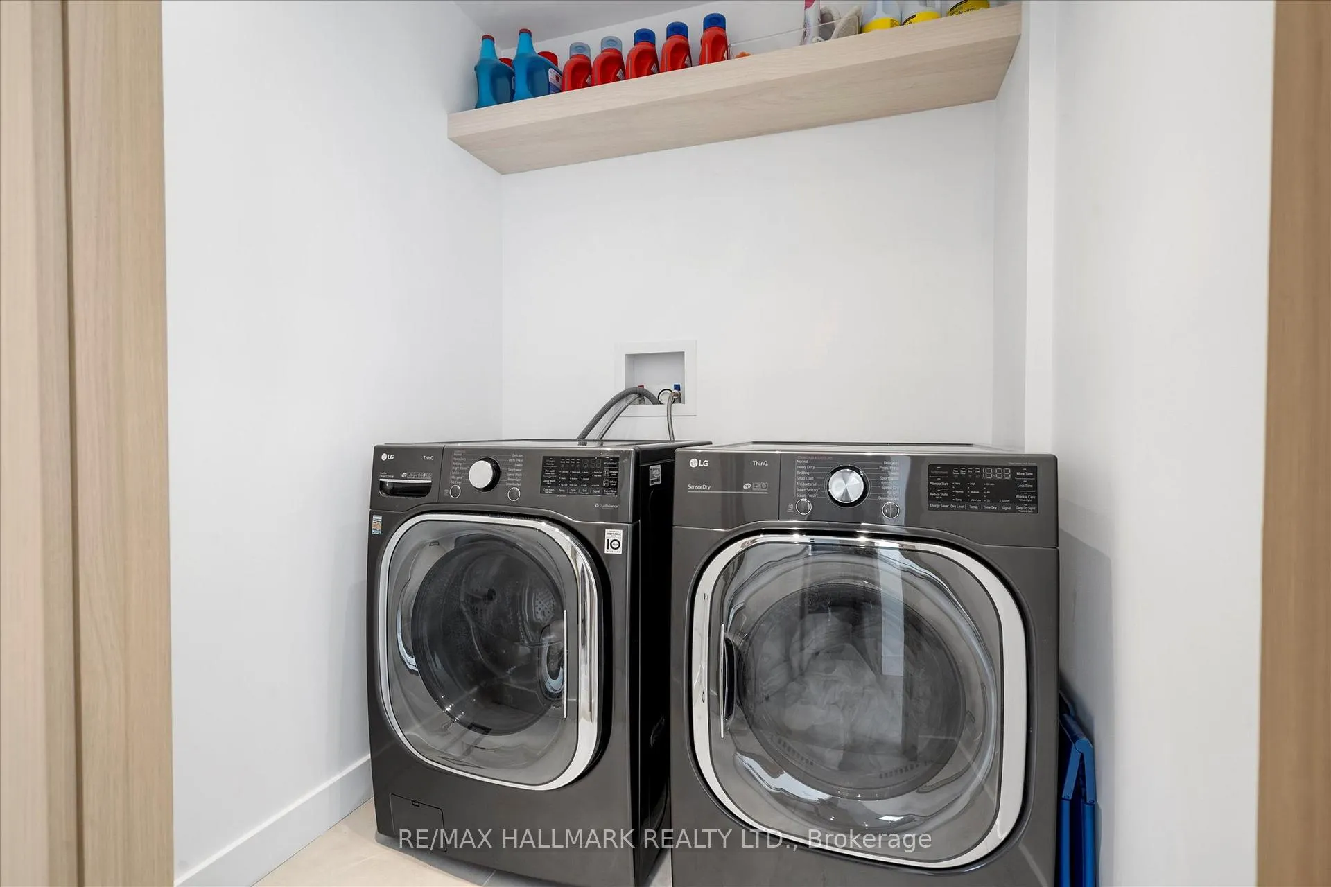 Photo 39 of 31 Redwood Avenue, Toronto, Greenwood-Coxwell — HOMEH