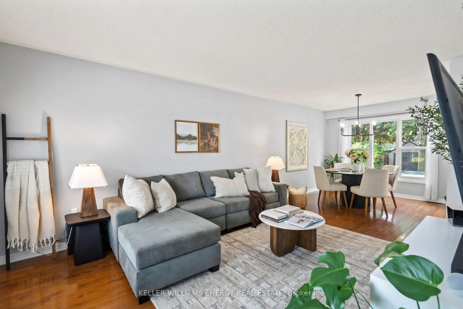 Photo 8 of 71 Kintyre Street, Clarington, Courtice — HOMEH