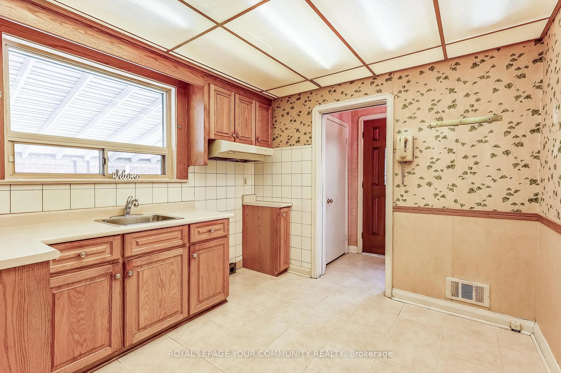 Photo 6 of 1285 Pharmacy Avenue, Scarborough, Wexford-Maryvale — HOMEH