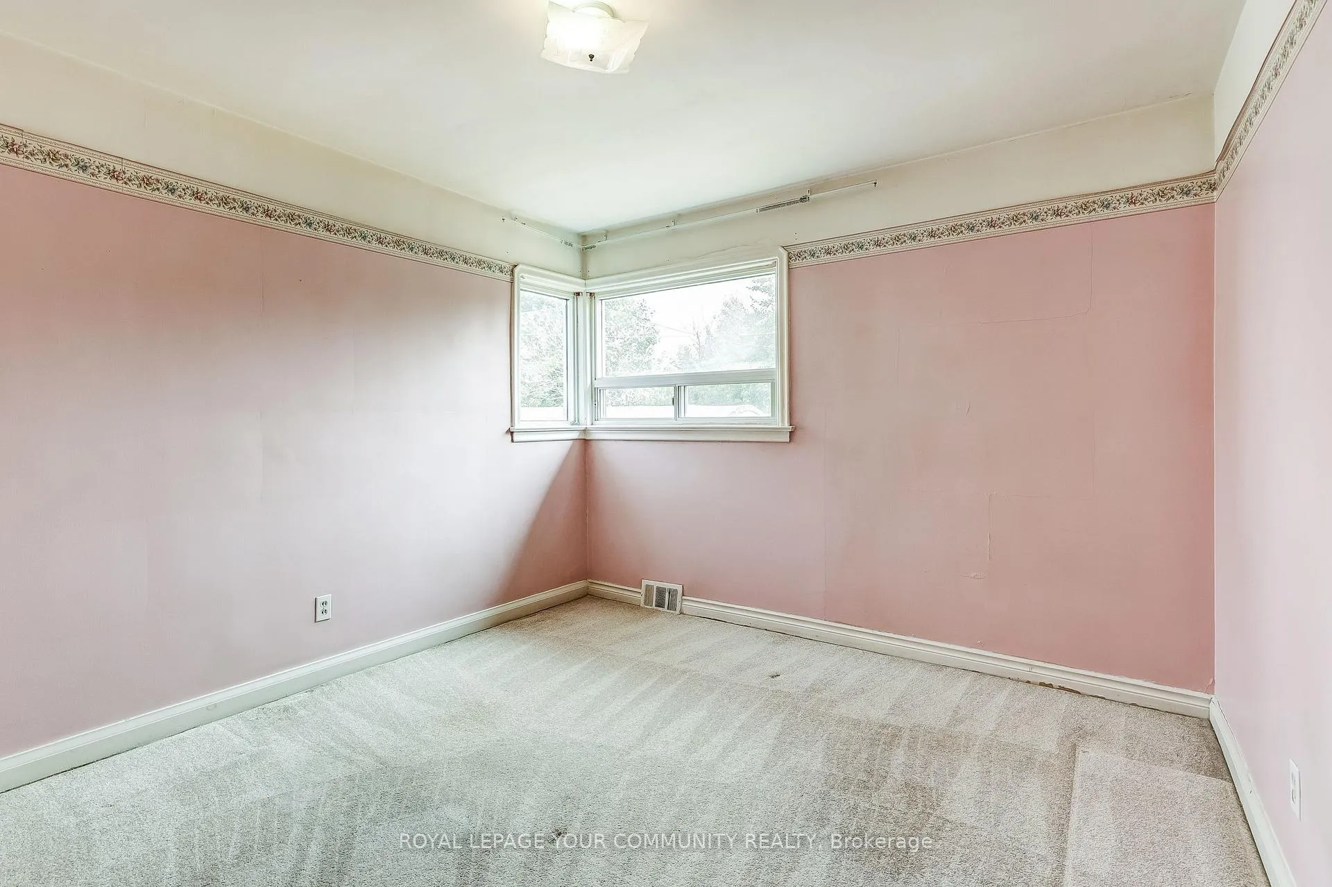 Photo 16 of 1285 Pharmacy Avenue, Scarborough, Wexford-Maryvale — HOMEH