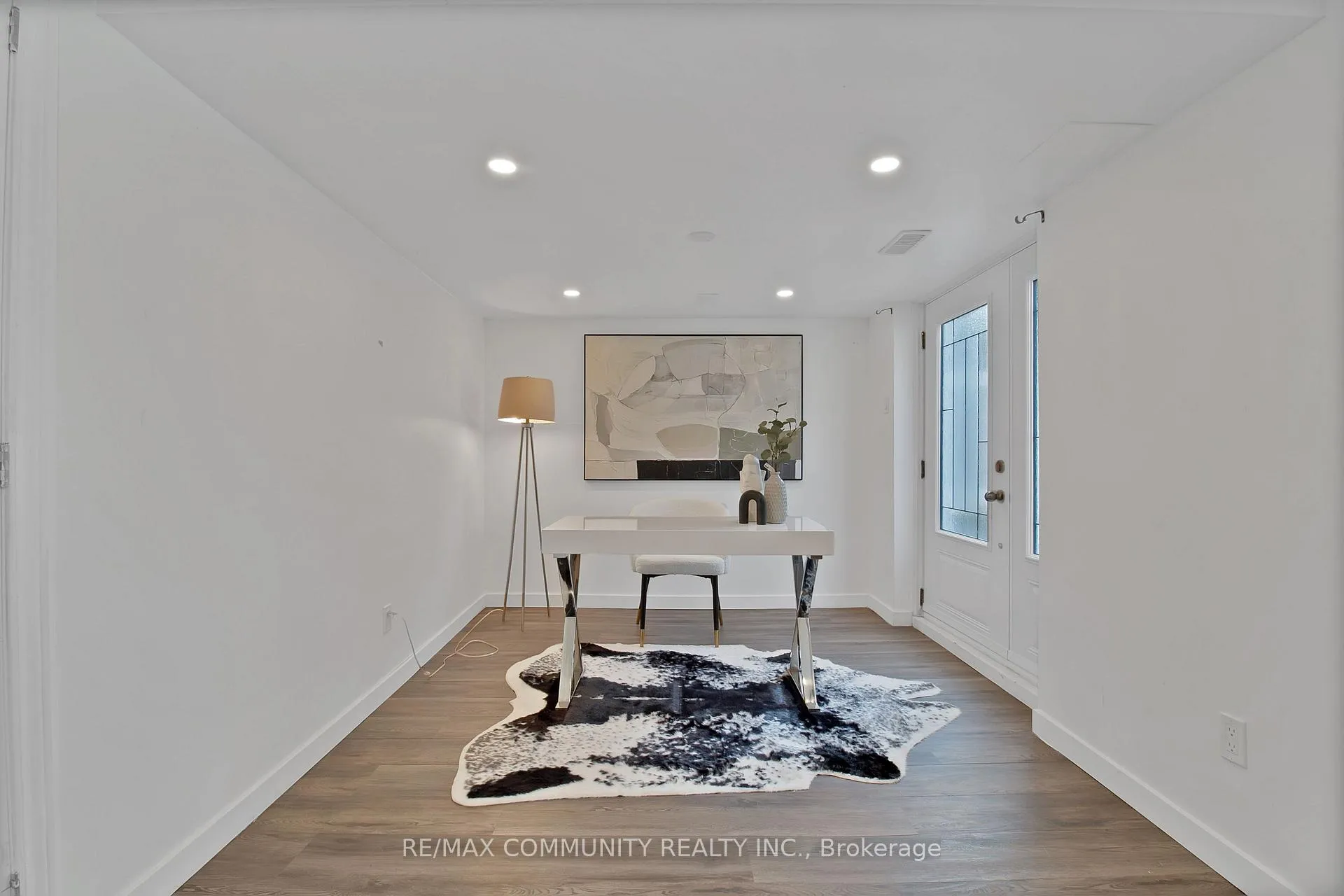 Photo 20 of 996 Southport Drive W, Oshawa, Donevan — HOMEH