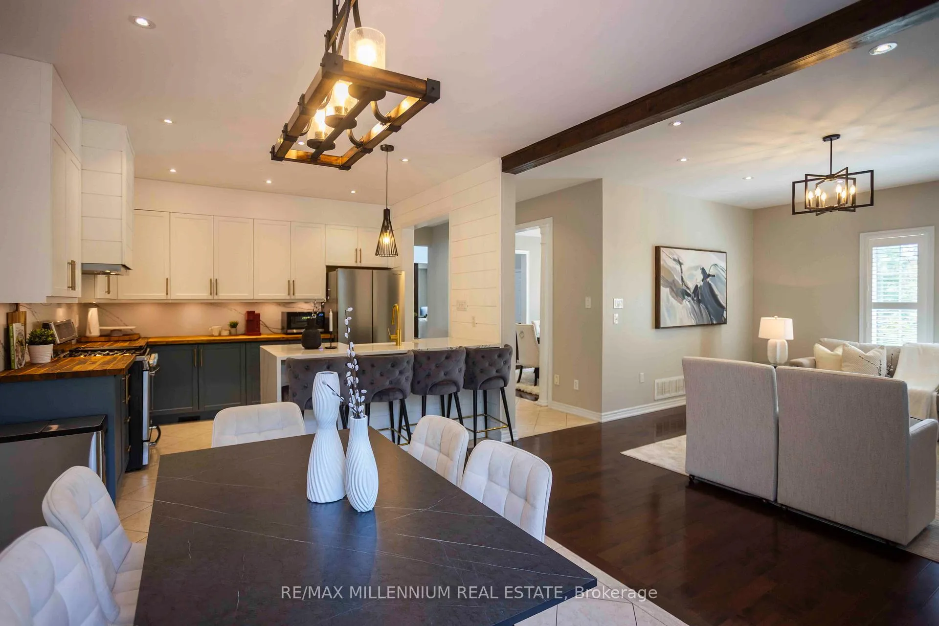 Photo 11 of 730 Longworth Avenue, Clarington, Bowmanville — HOMEH