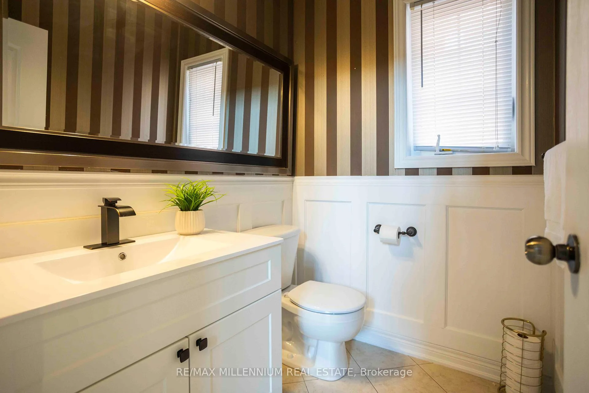 Photo 18 of 730 Longworth Avenue, Clarington, Bowmanville — HOMEH