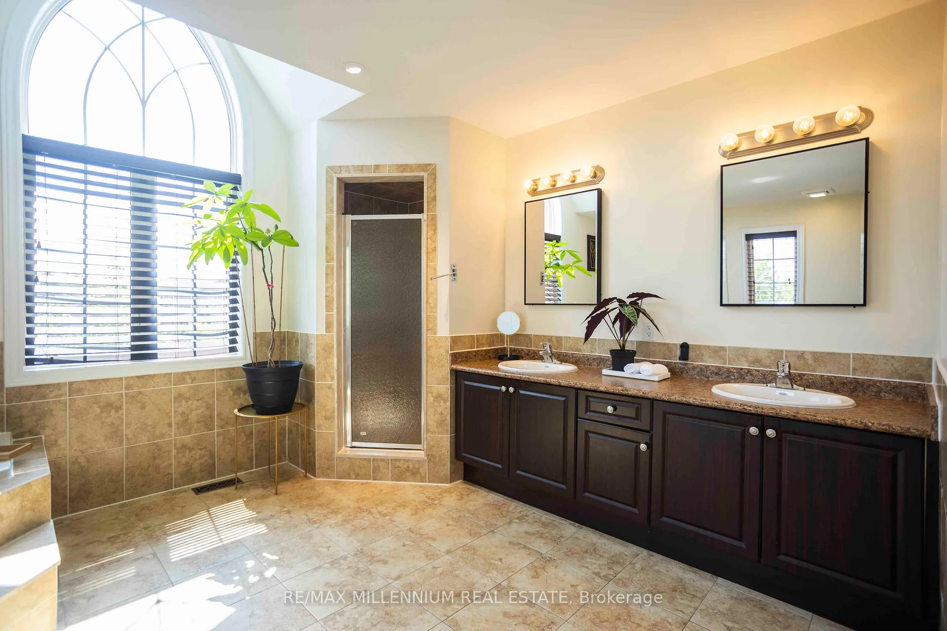 Photo 30 of 730 Longworth Avenue, Clarington, Bowmanville — HOMEH