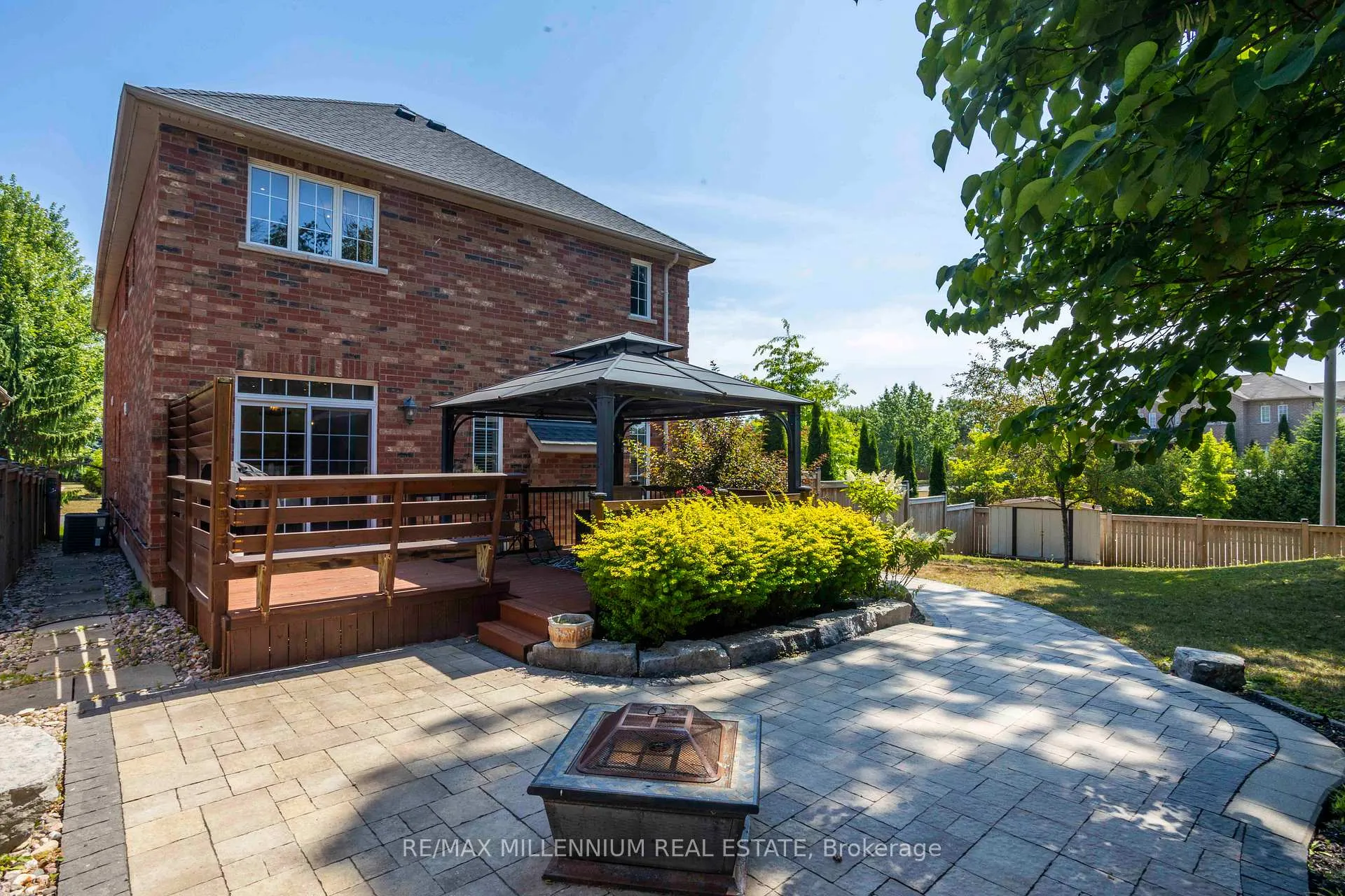Photo 45 of 730 Longworth Avenue, Clarington, Bowmanville — HOMEH