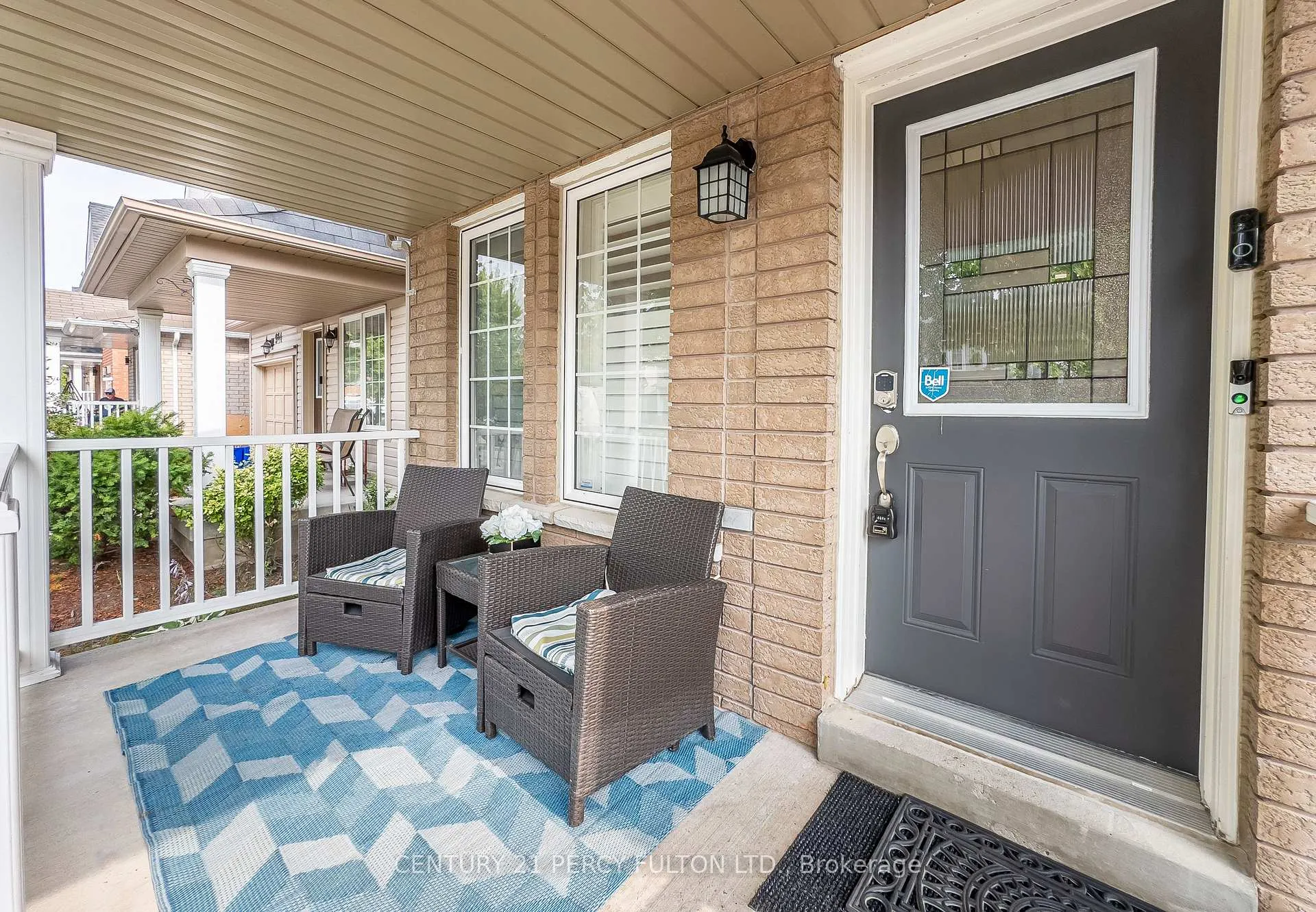 Photo 2 of 918 Taggart Crescent, Oshawa, Pinecrest — HOMEH