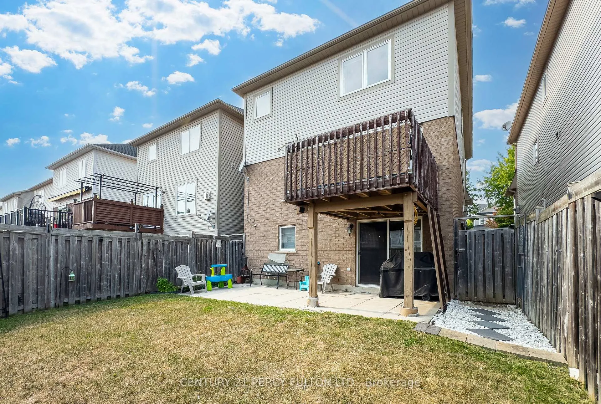 Photo 30 of 918 Taggart Crescent, Oshawa, Pinecrest — HOMEH