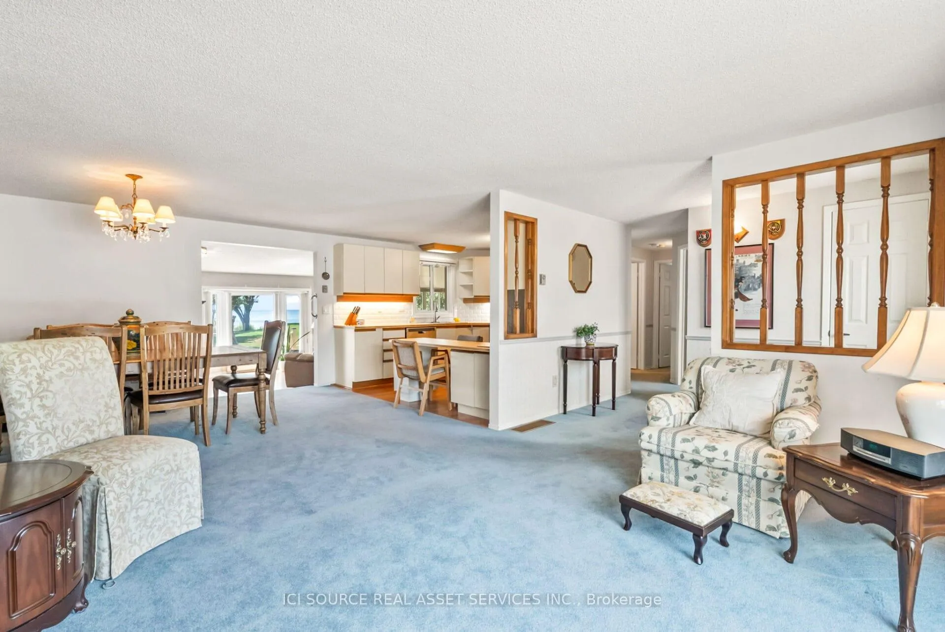 Photo 5 of 59 The Cove Road, Clarington, Bowmanville — HOMEH