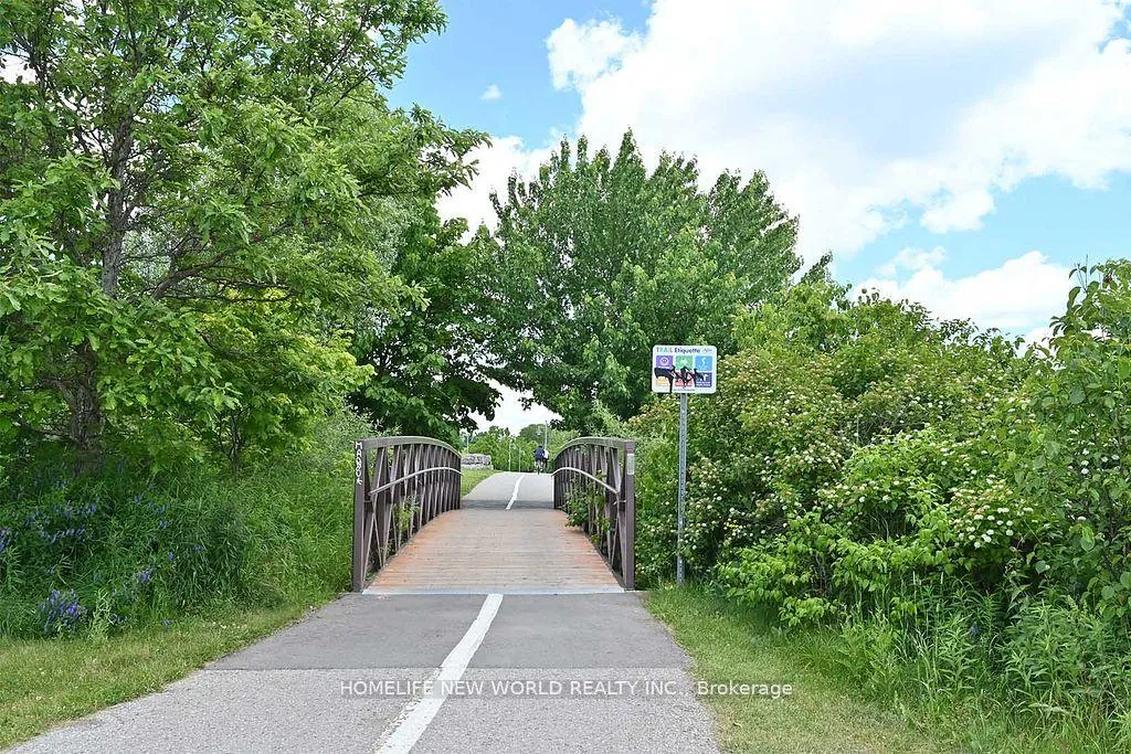 Photo 22 of 58 Lake Driveway, Ajax, South East — HOMEH