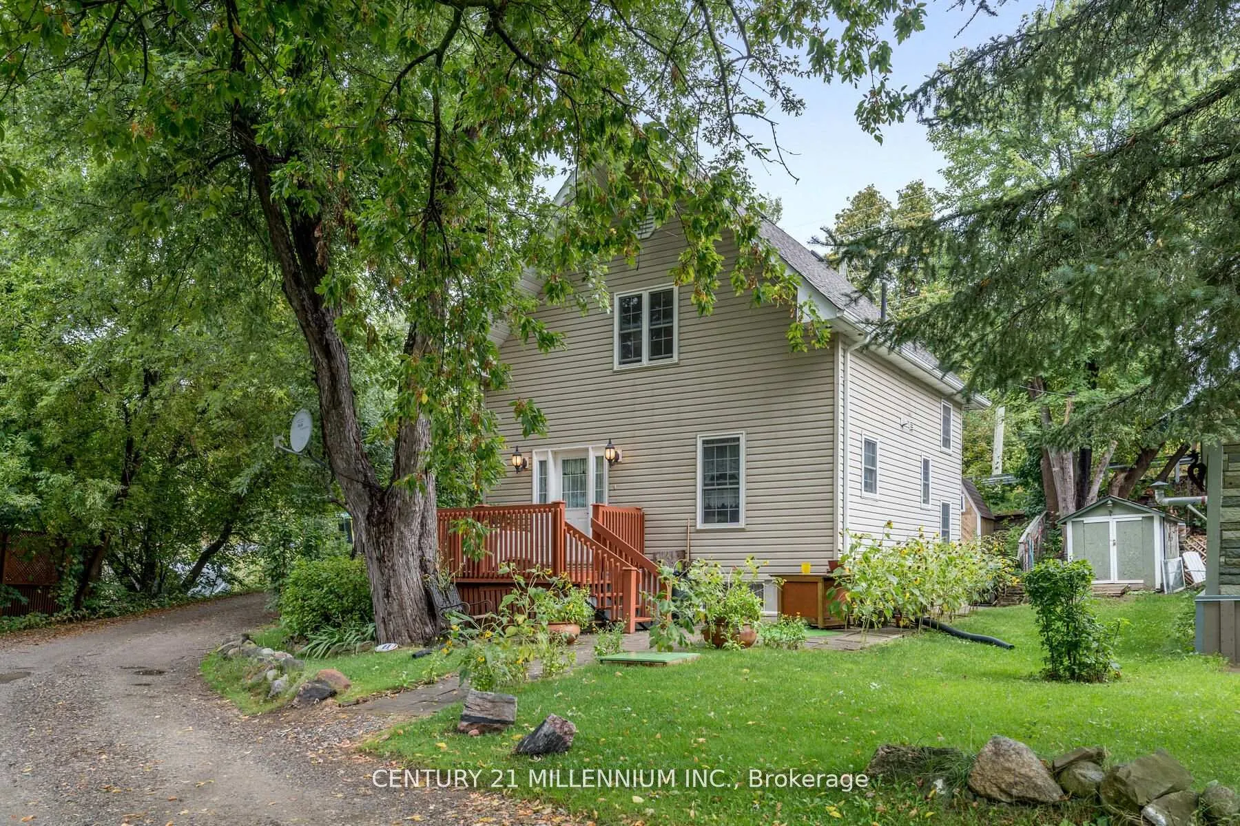 Photo 1 of 11 Old Pavillion Road, Caledon, Cheltenham — HOMEH