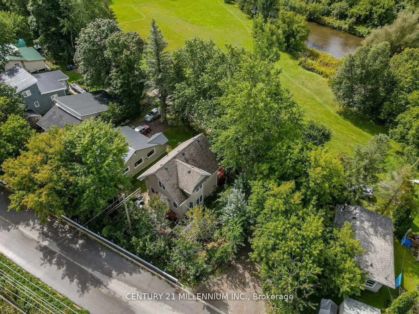 Photo 3 of 11 Old Pavillion Road, Caledon, Cheltenham — HOMEH