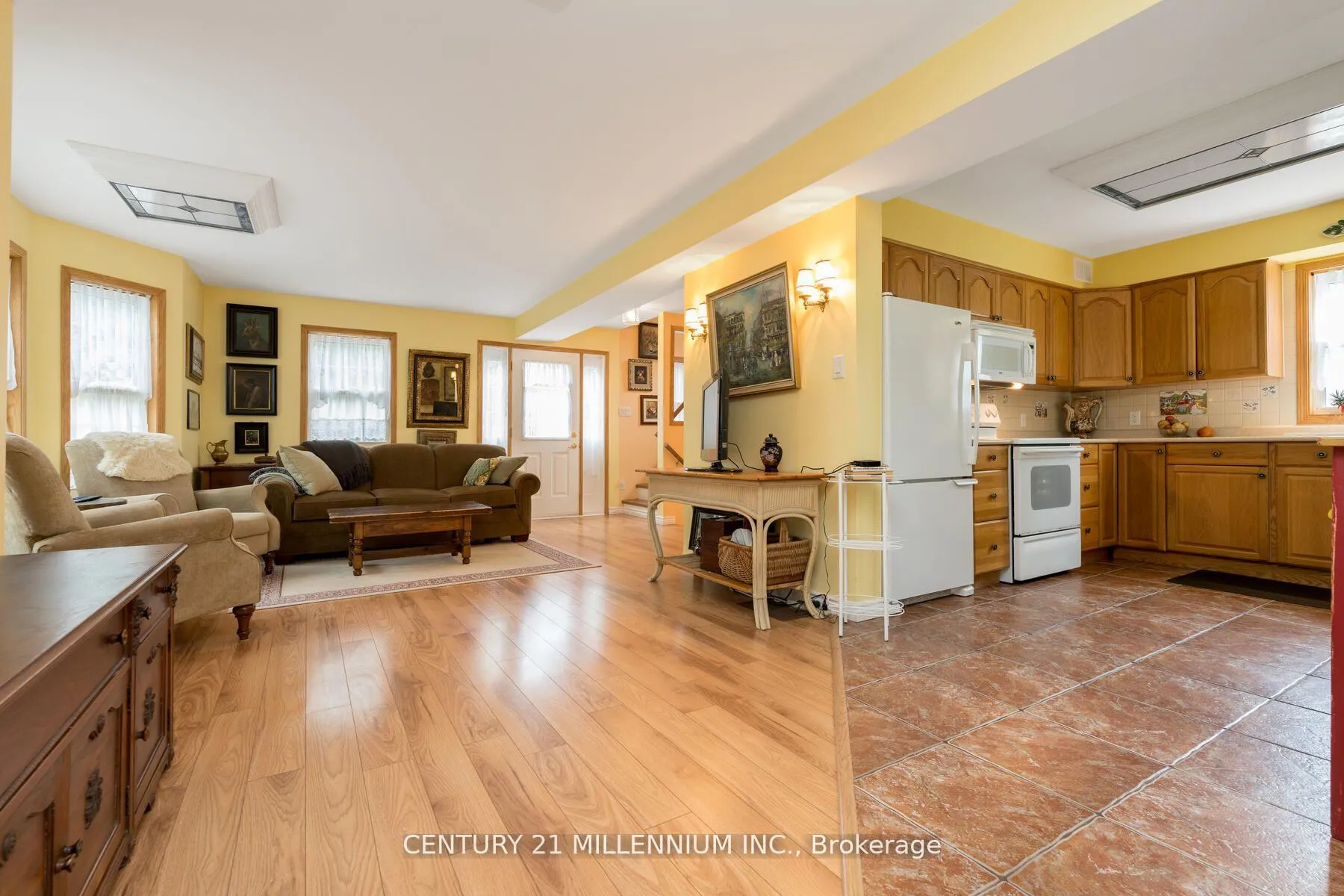 Photo 8 of 11 Old Pavillion Road, Caledon, Cheltenham — HOMEH