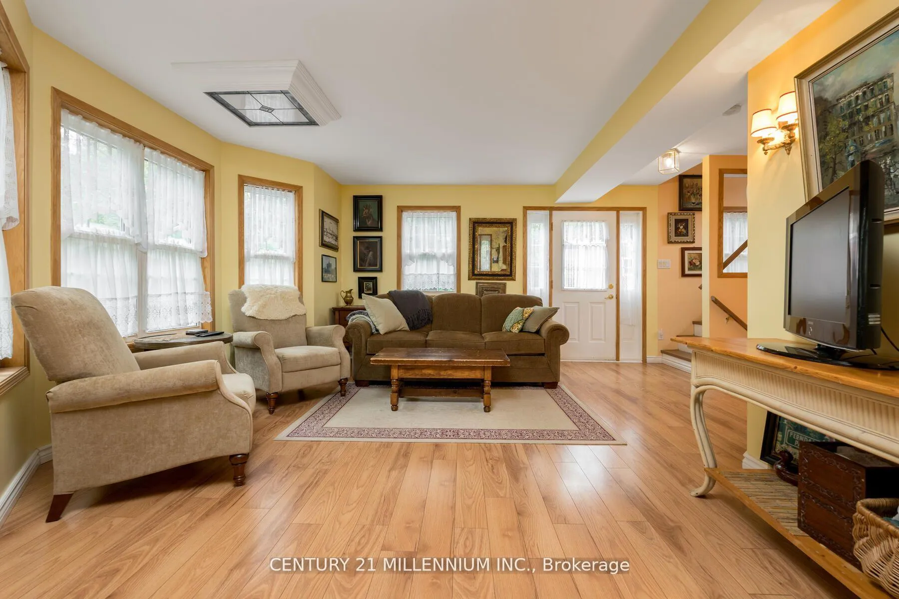 Photo 13 of 11 Old Pavillion Road, Caledon, Cheltenham — HOMEH