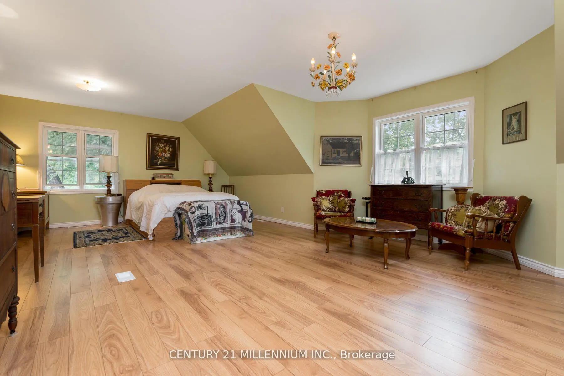 Photo 16 of 11 Old Pavillion Road, Caledon, Cheltenham — HOMEH