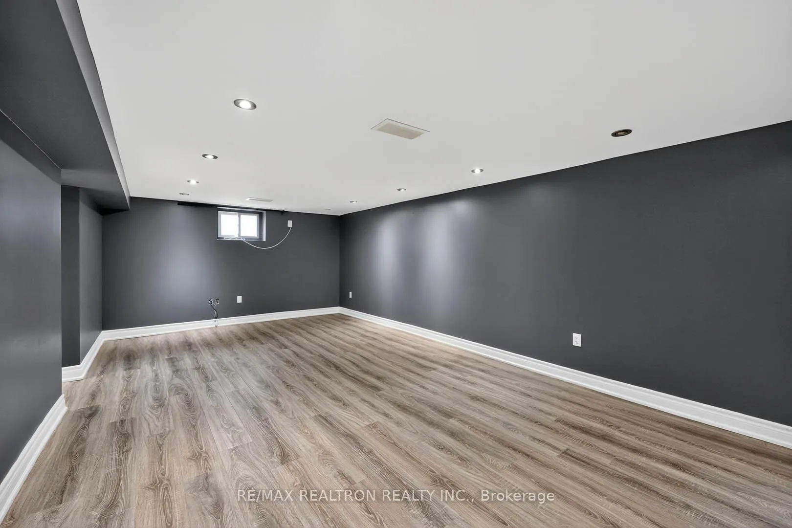 Photo 37 of 58 Leahann Drive, Scarborough, Dorset Park — HOMEH