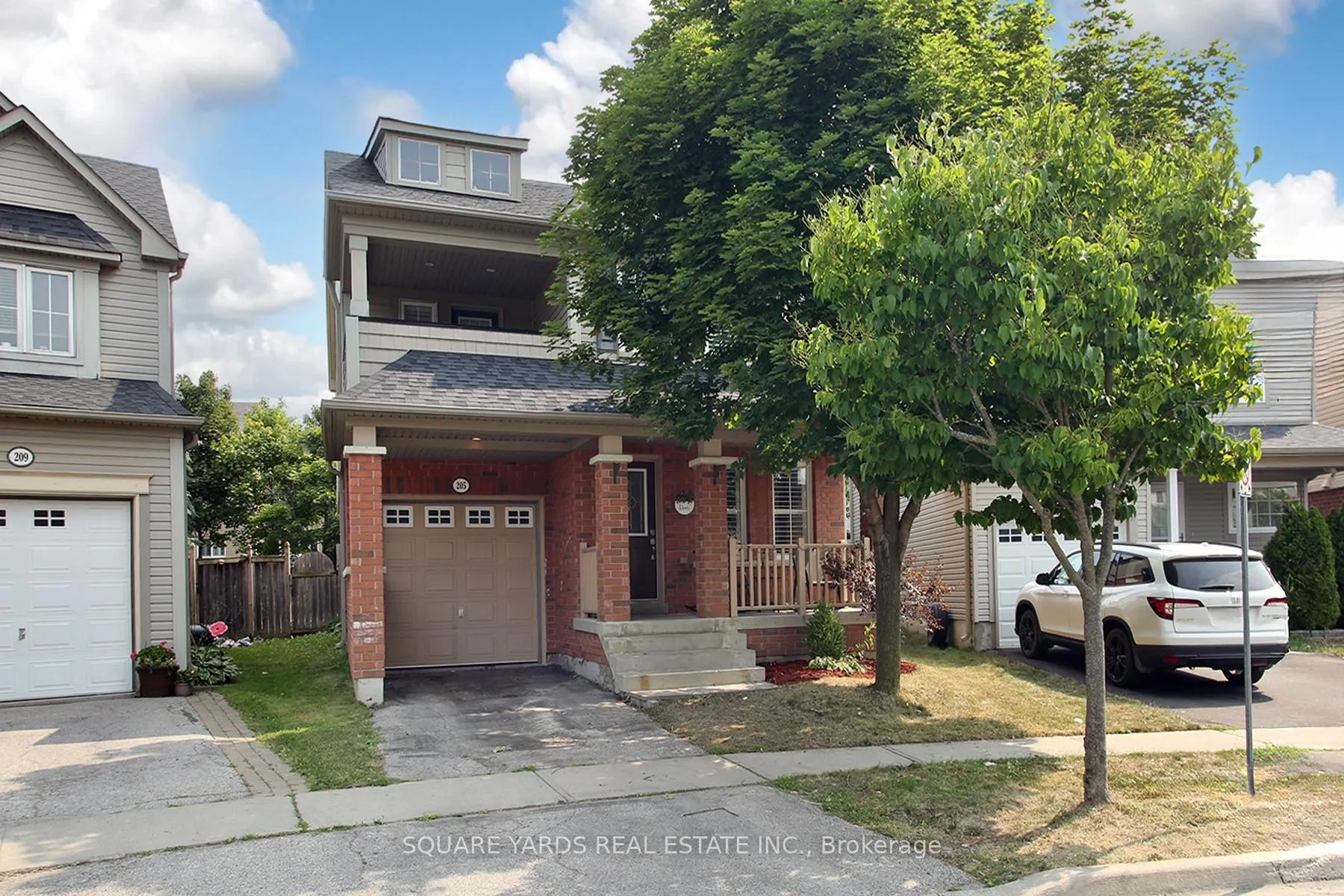 Photo 2 of 205 Norland Circle, Oshawa, Windfields — HOMEH