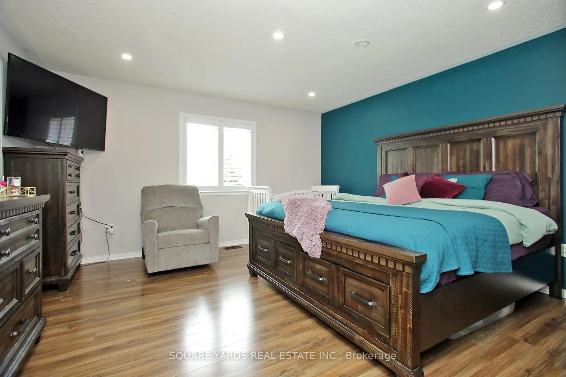 Photo 19 of 205 Norland Circle, Oshawa, Windfields — HOMEH
