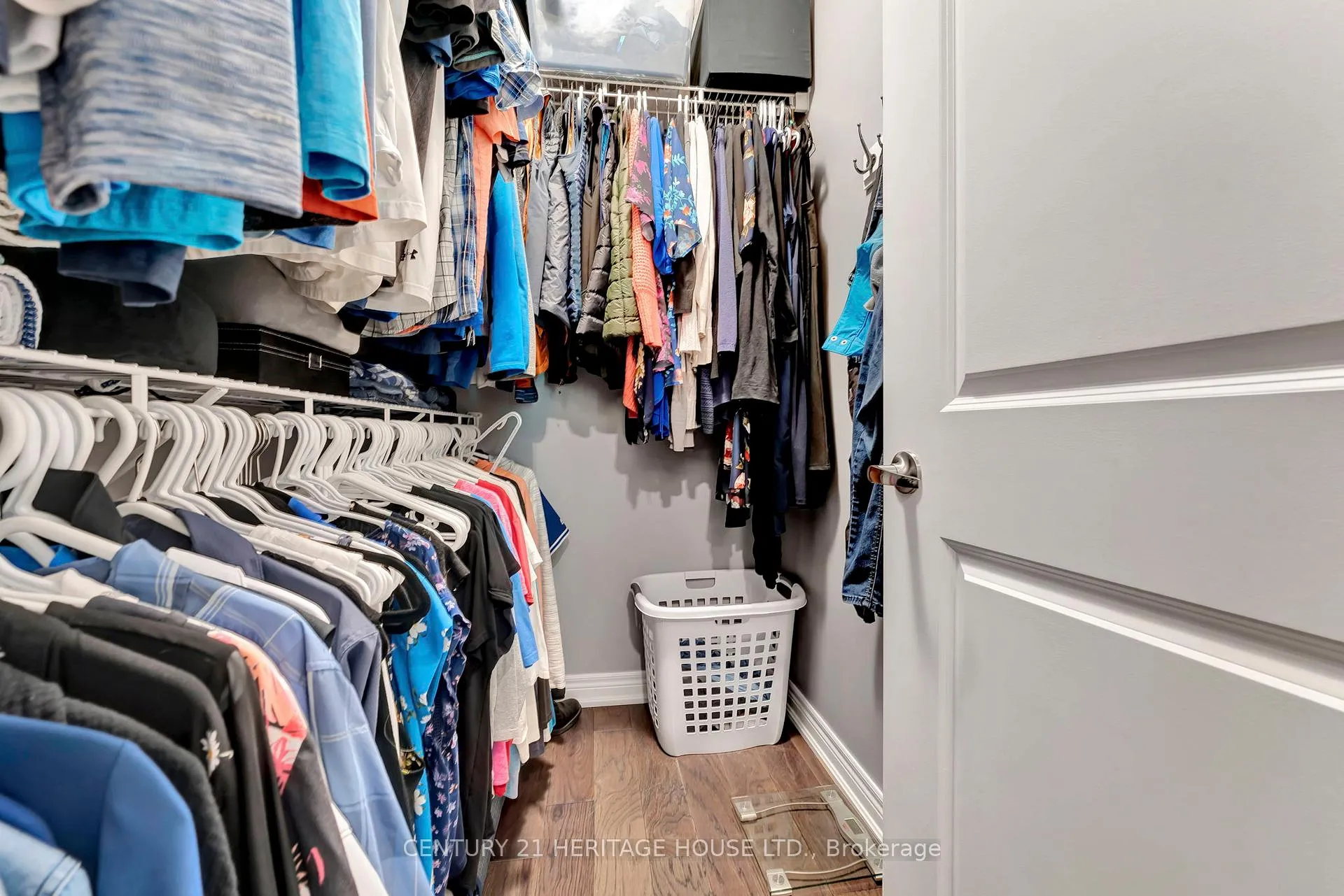 Photo 26 of 23 Hampton Street, Brant, Paris — HOMEH