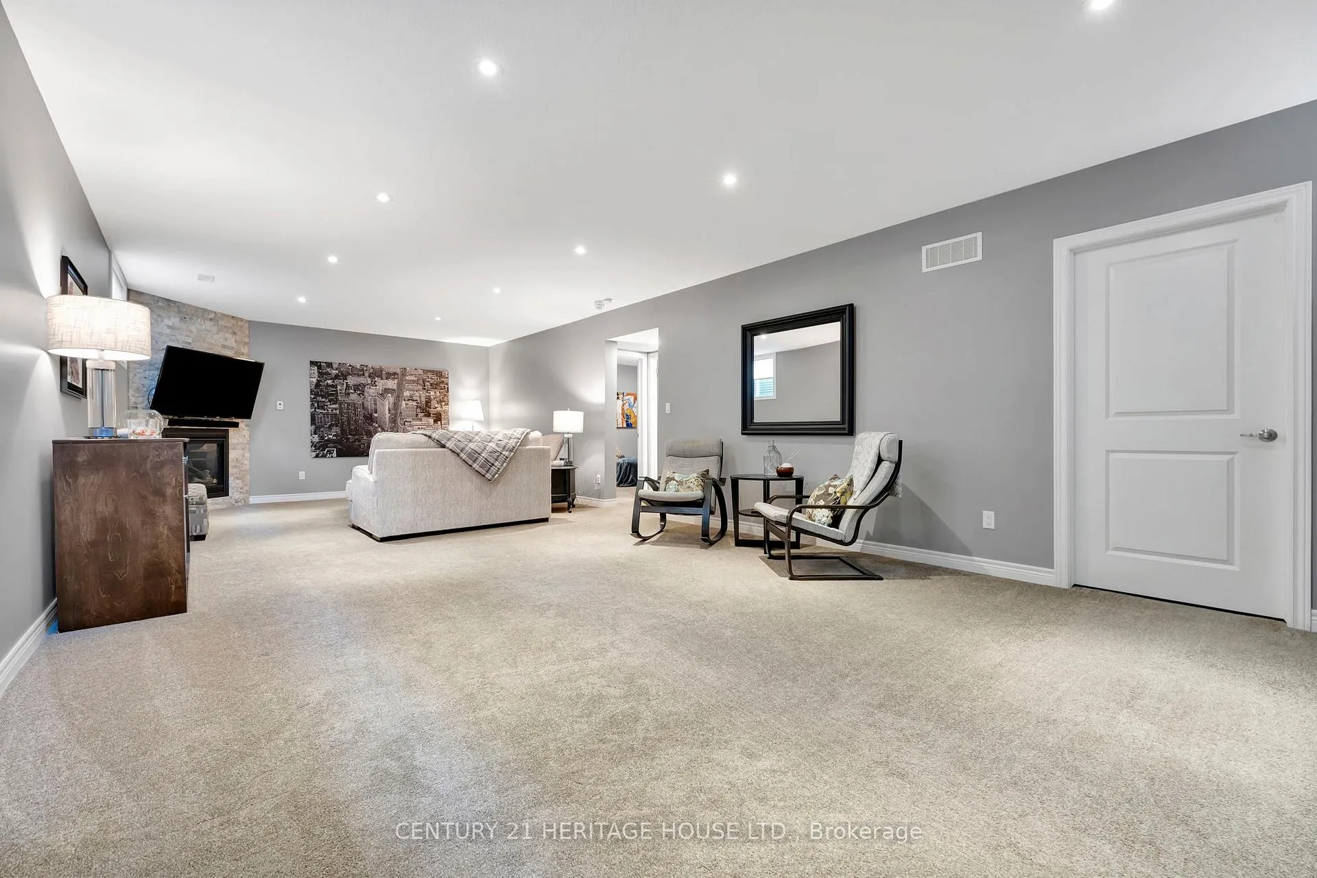 Photo 31 of 23 Hampton Street, Brant, Paris — HOMEH