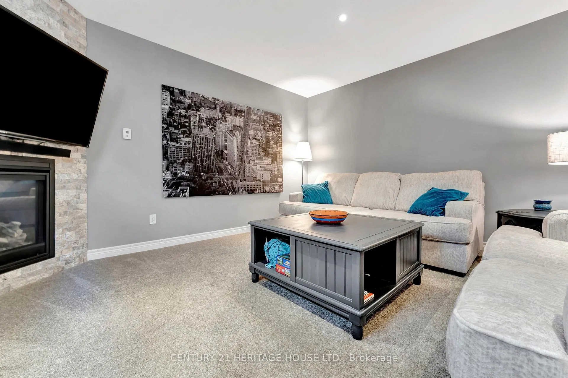 Photo 33 of 23 Hampton Street, Brant, Paris — HOMEH