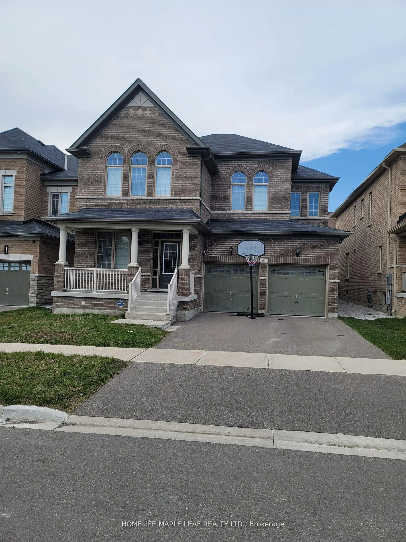 Photo 1 of 63 Boone Crescent W, Vaughan, Kleinburg — HOMEH