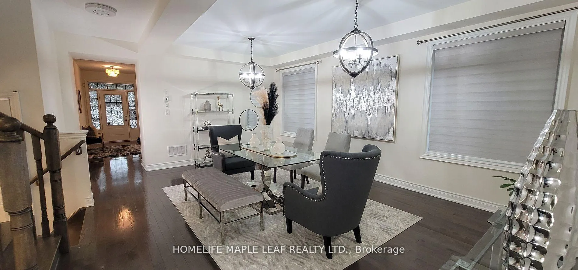 Photo 4 of 63 Boone Crescent W, Vaughan, Kleinburg — HOMEH