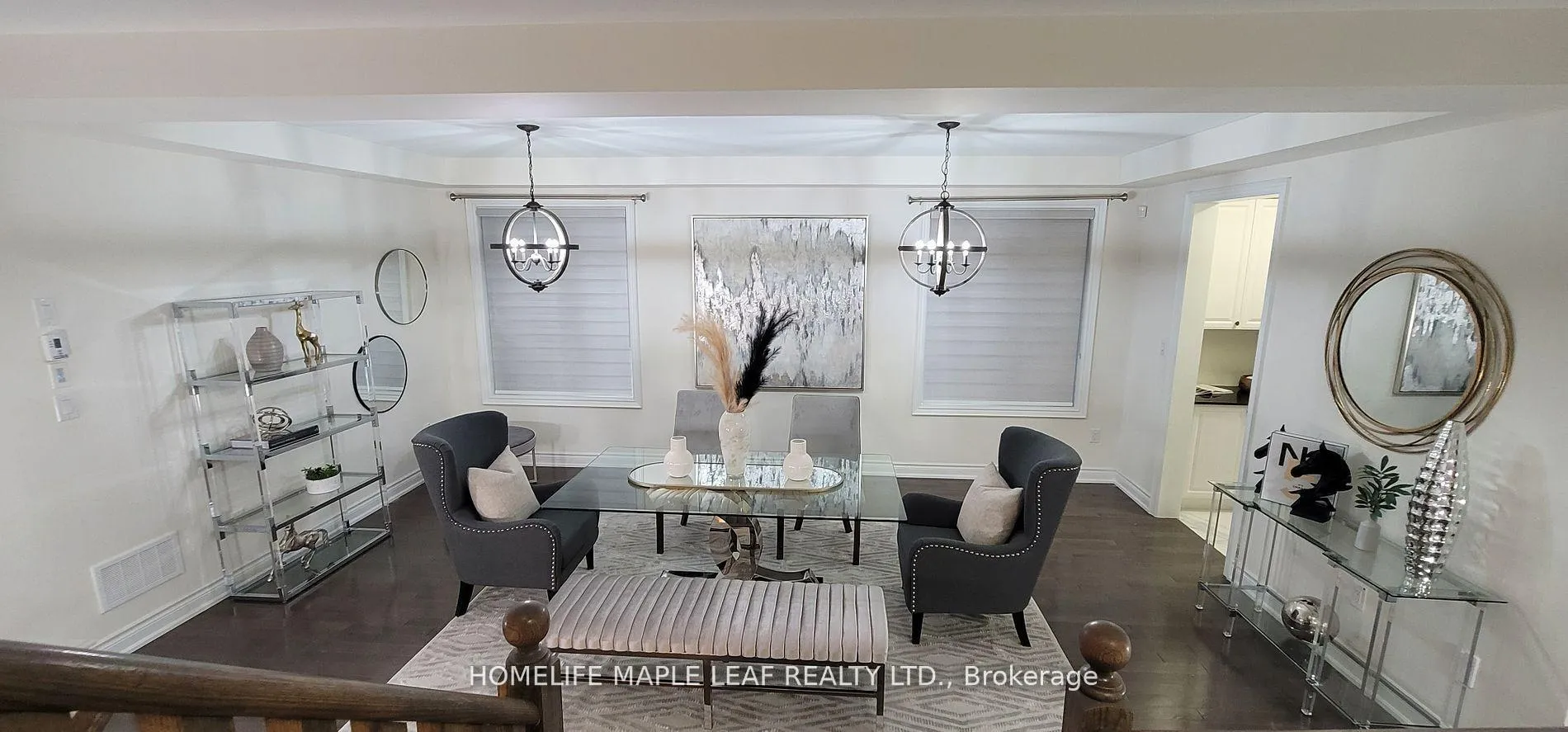Photo 5 of 63 Boone Crescent W, Vaughan, Kleinburg — HOMEH