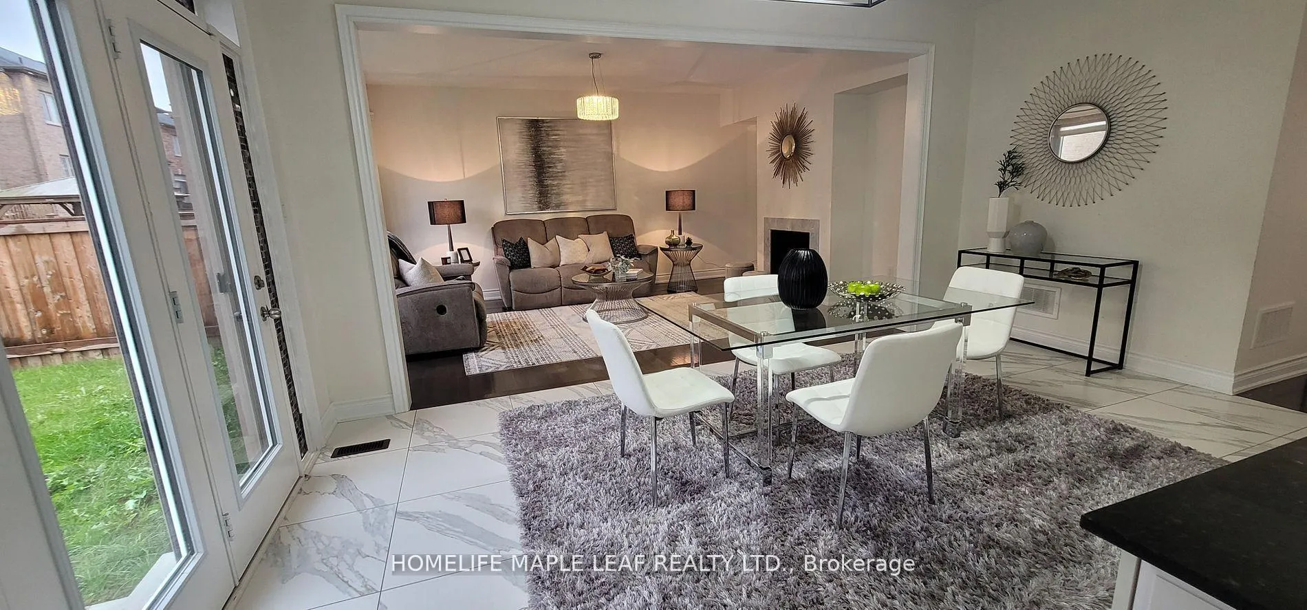 Photo 7 of 63 Boone Crescent W, Vaughan, Kleinburg — HOMEH