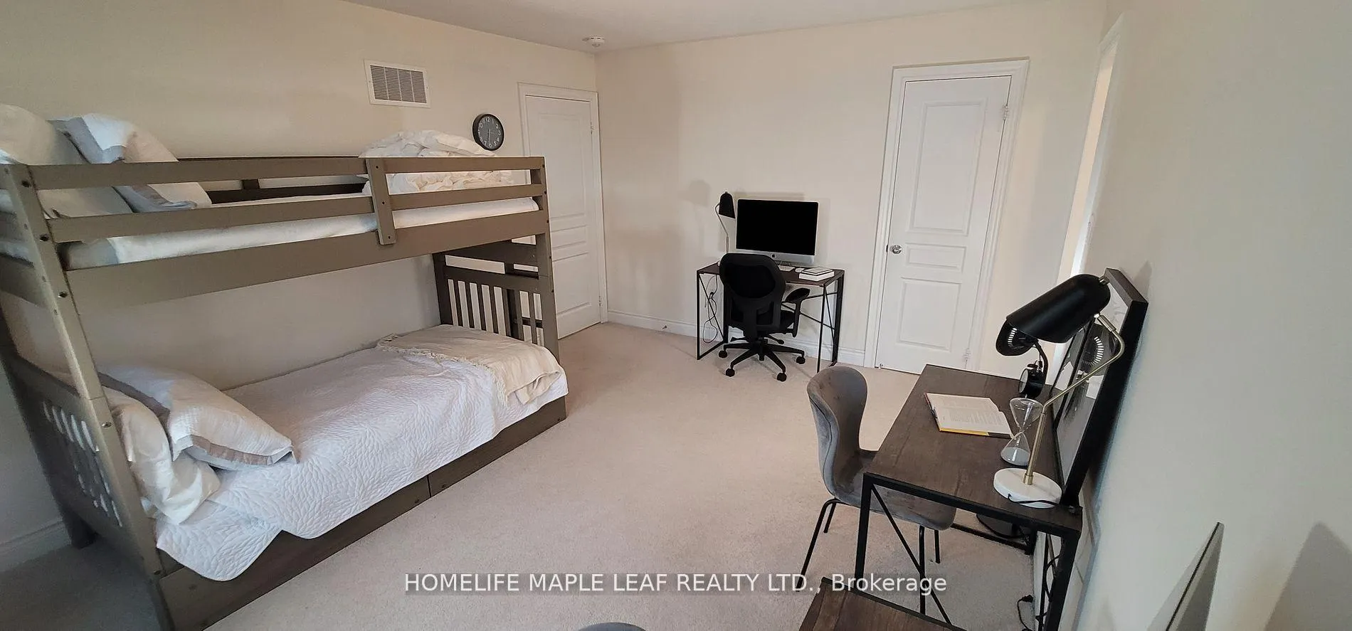 Photo 26 of 63 Boone Crescent W, Vaughan, Kleinburg — HOMEH