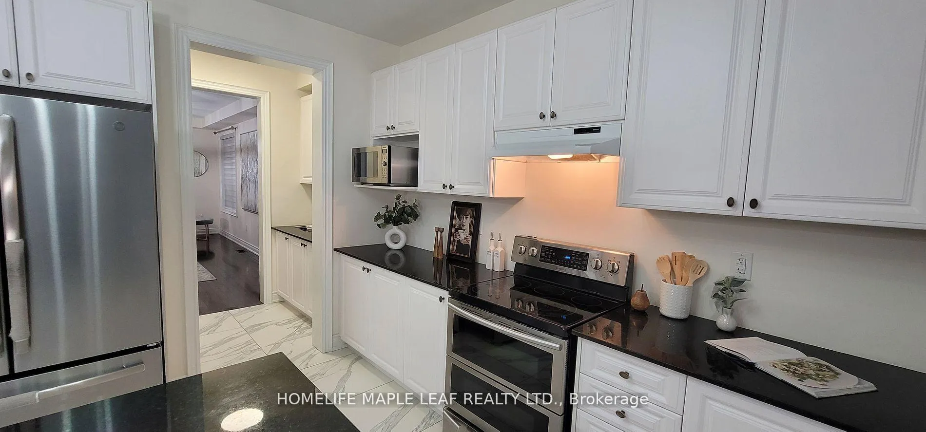 Photo 27 of 63 Boone Crescent W, Vaughan, Kleinburg — HOMEH