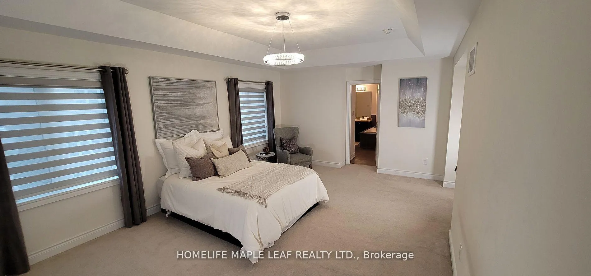 Photo 34 of 63 Boone Crescent W, Vaughan, Kleinburg — HOMEH