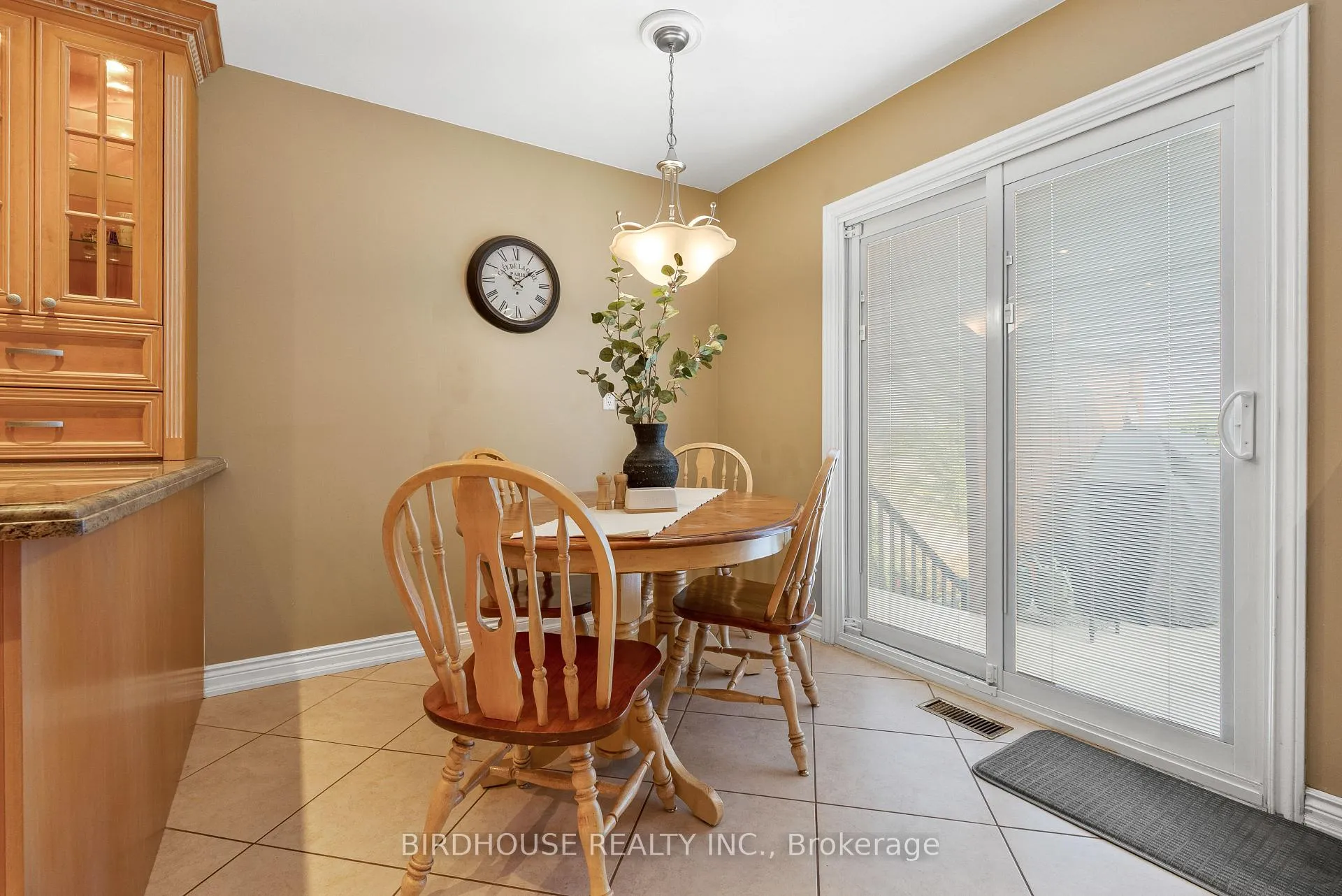 Photo 8 of 60 Cornwall Drive, Ajax, Central — HOMEH