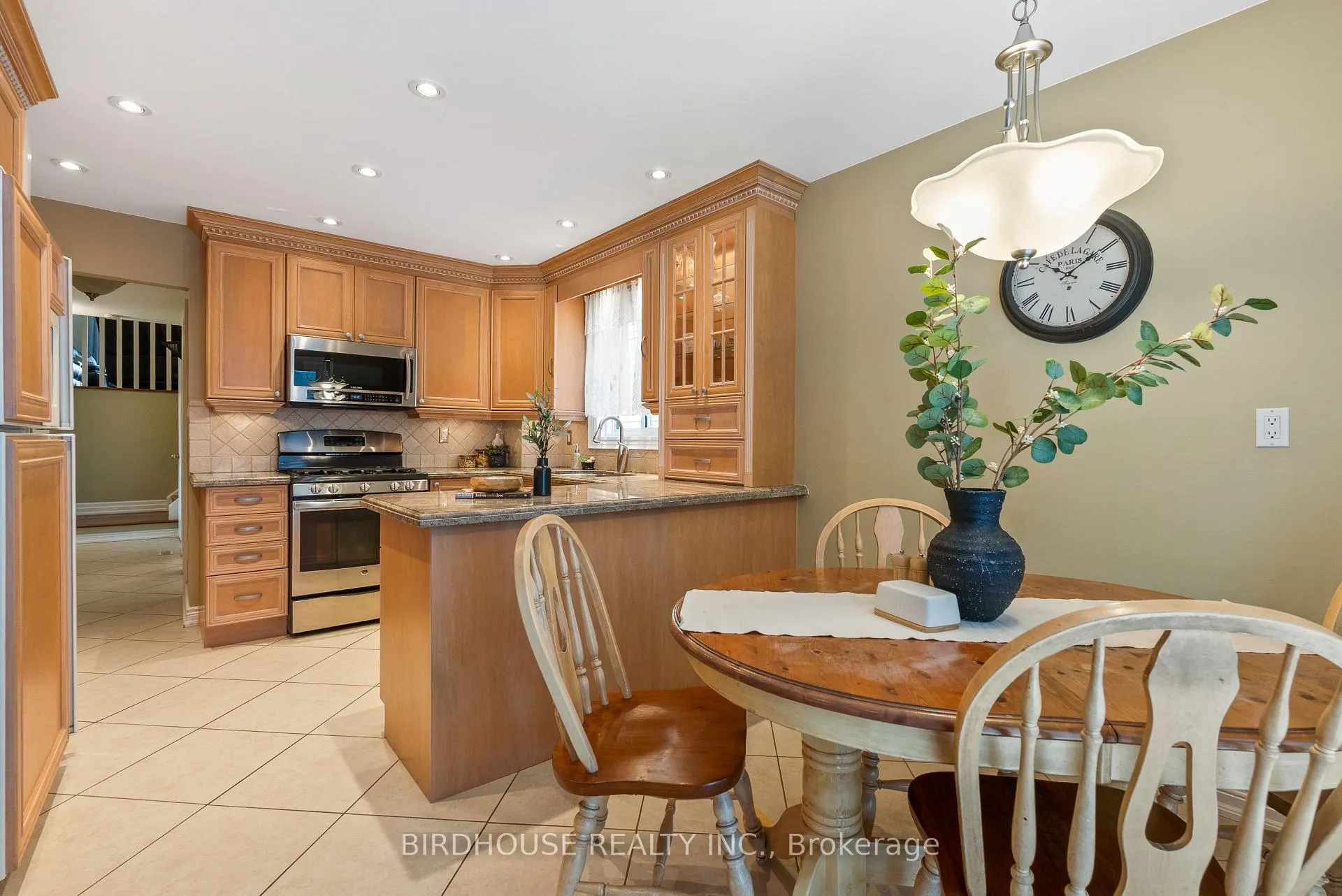 Photo 9 of 60 Cornwall Drive, Ajax, Central — HOMEH