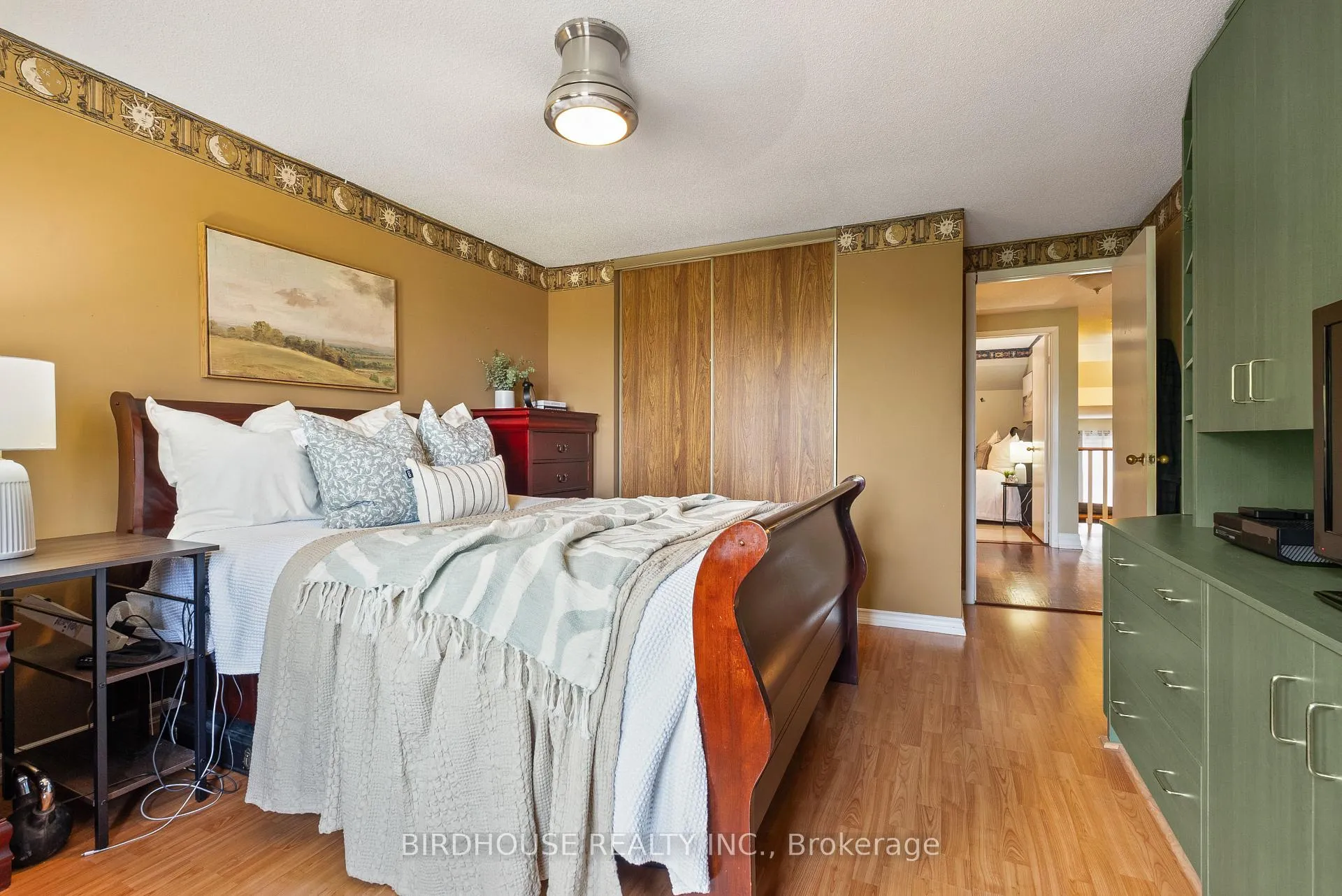 Photo 23 of 60 Cornwall Drive, Ajax, Central — HOMEH