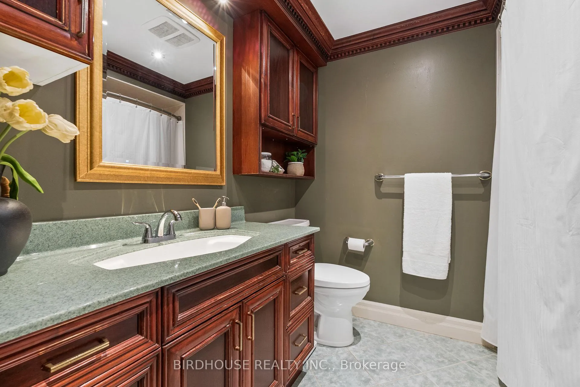 Photo 24 of 60 Cornwall Drive, Ajax, Central — HOMEH