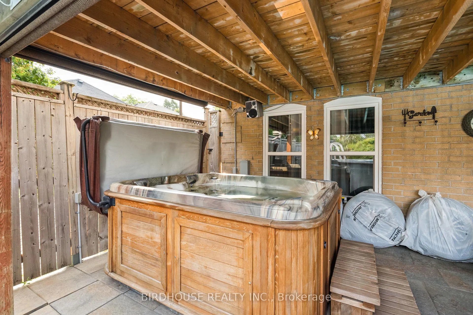 Photo 35 of 60 Cornwall Drive, Ajax, Central — HOMEH
