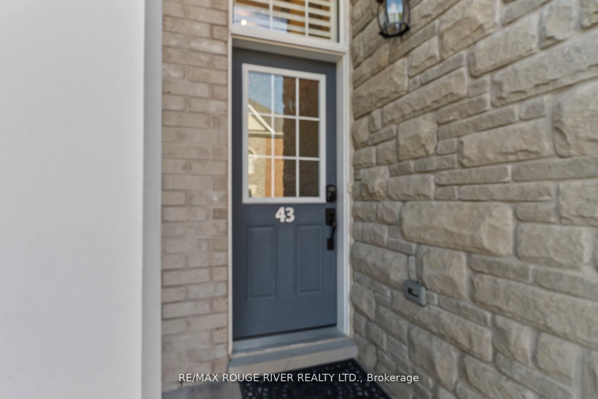 Photo 3 of Unit 43, 530 Kingston Road, Pickering, Woodlands — HOMEH