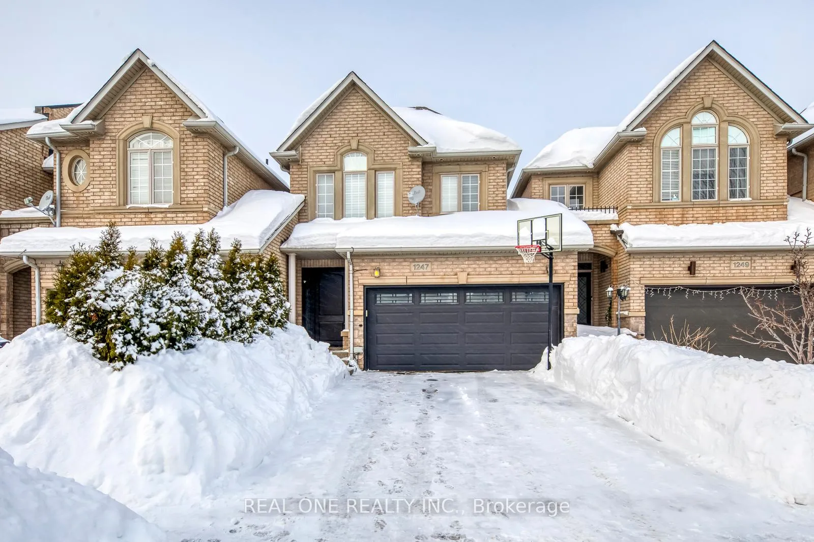 Photo 1 of 1247 Agram Drive, Oakville, Joshua Creek — HOMEH