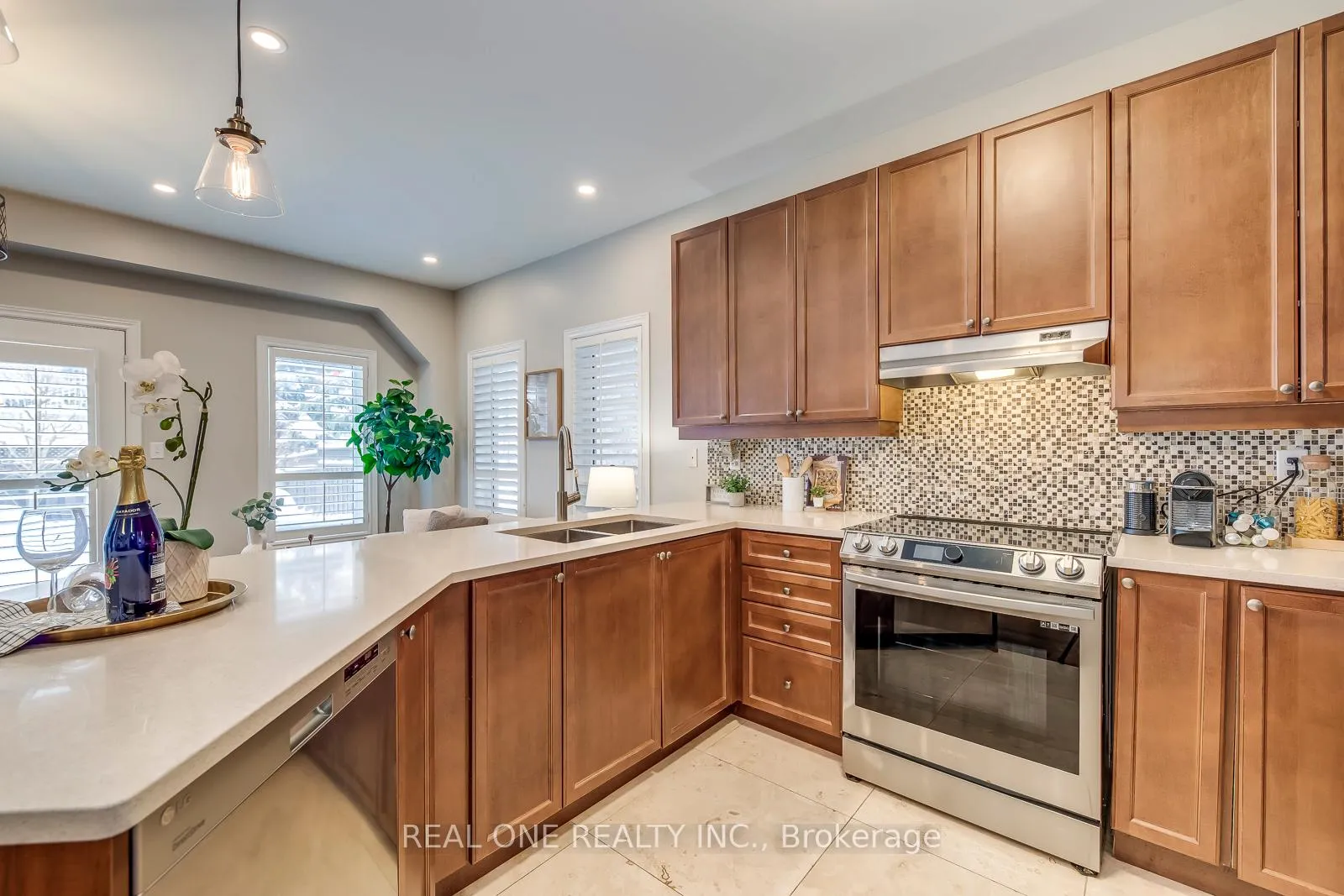 Photo 11 of 1247 Agram Drive, Oakville, Joshua Creek — HOMEH