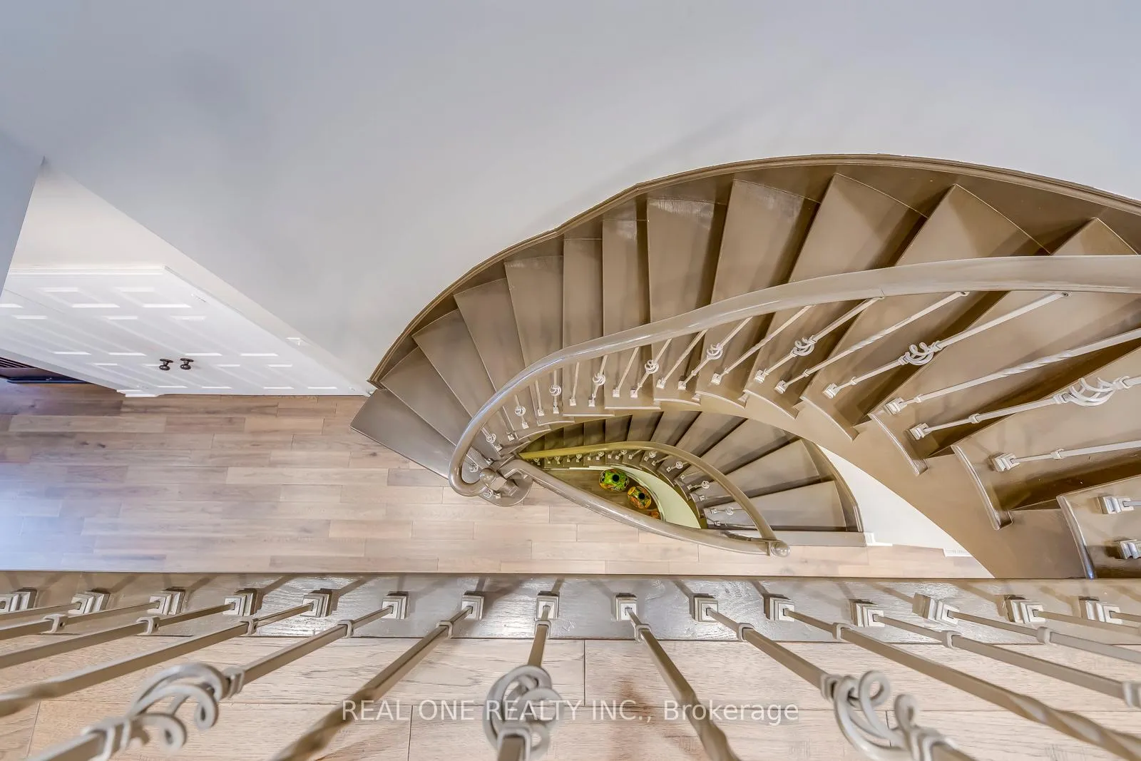Photo 24 of 1247 Agram Drive, Oakville, Joshua Creek — HOMEH