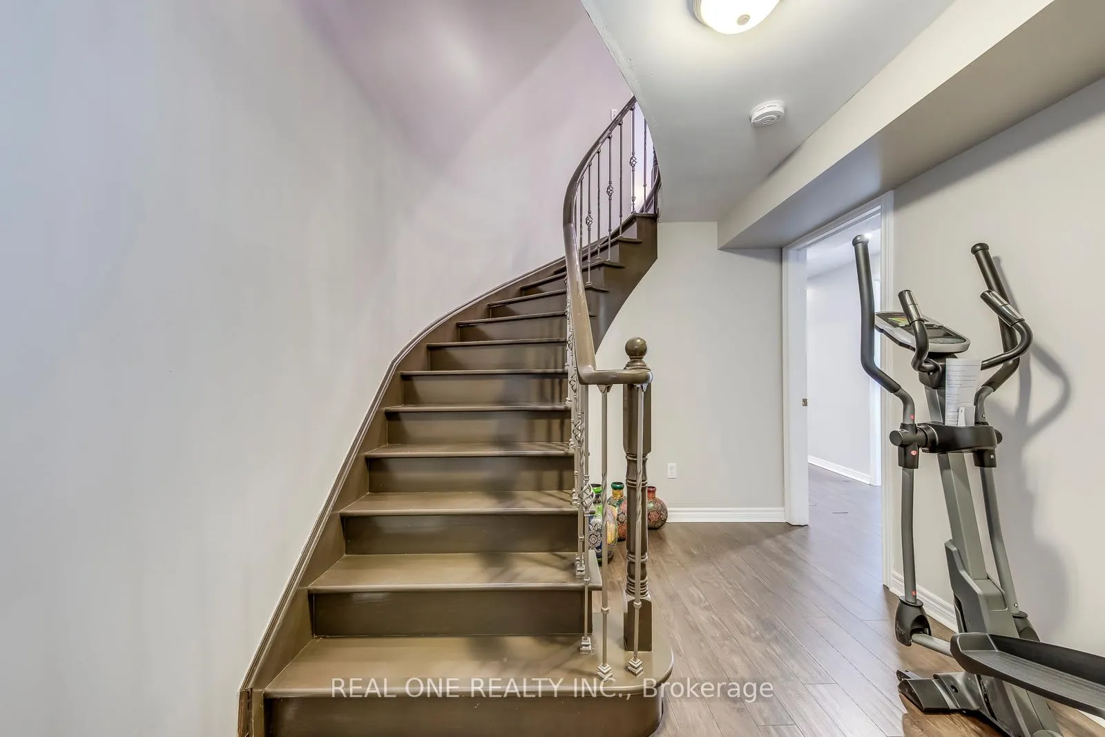 Photo 37 of 1247 Agram Drive, Oakville, Joshua Creek — HOMEH