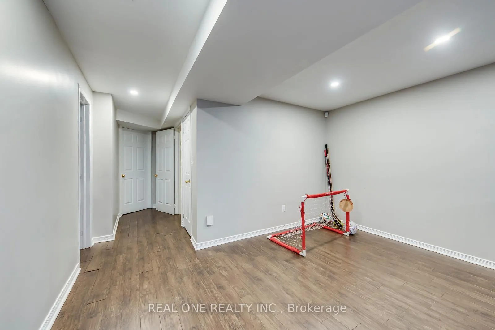 Photo 42 of 1247 Agram Drive, Oakville, Joshua Creek — HOMEH