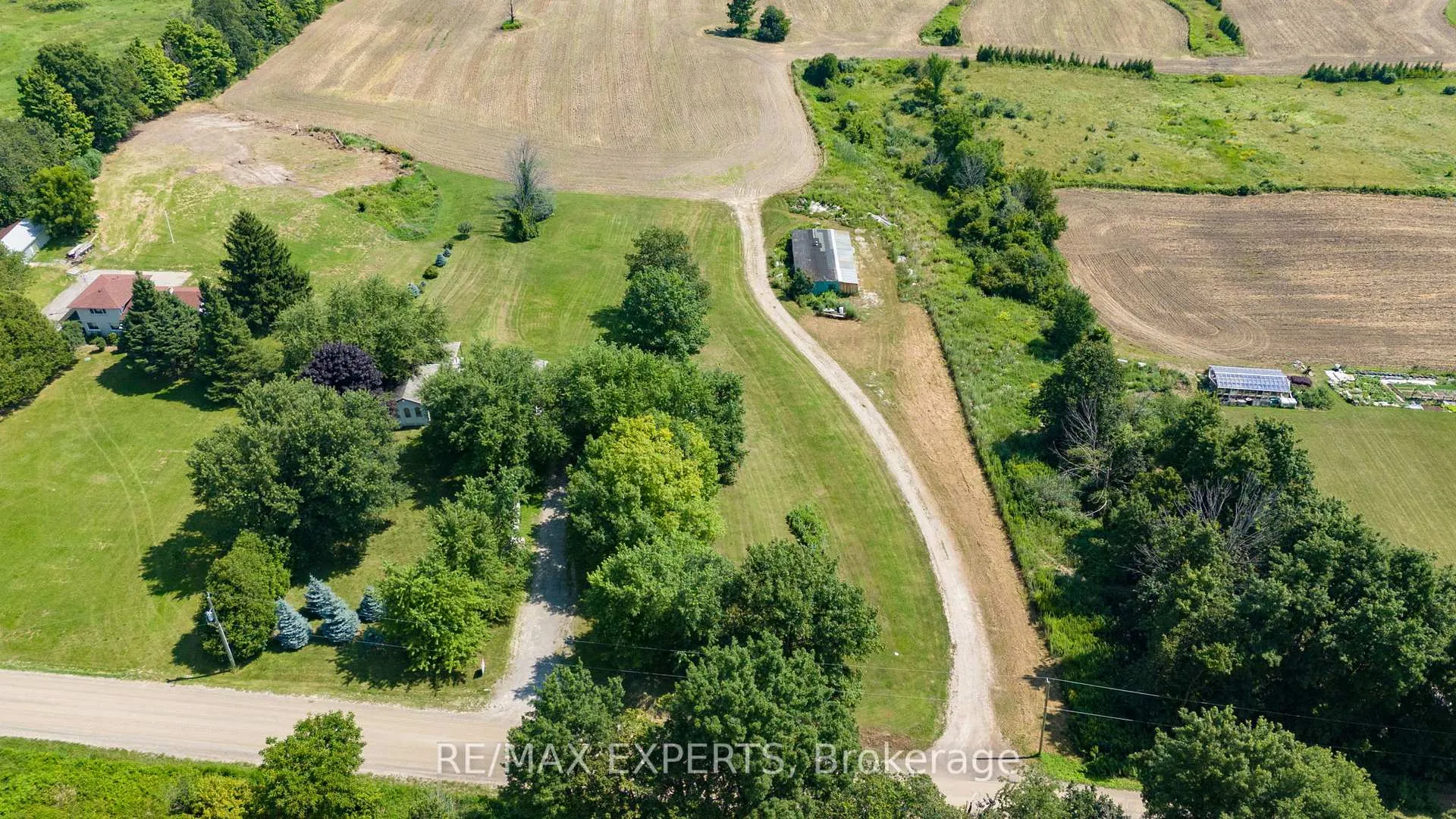 Photo 1 of 1113 17 Side Road, New Tecumseth, Rural New Tecumseth — HOMEH