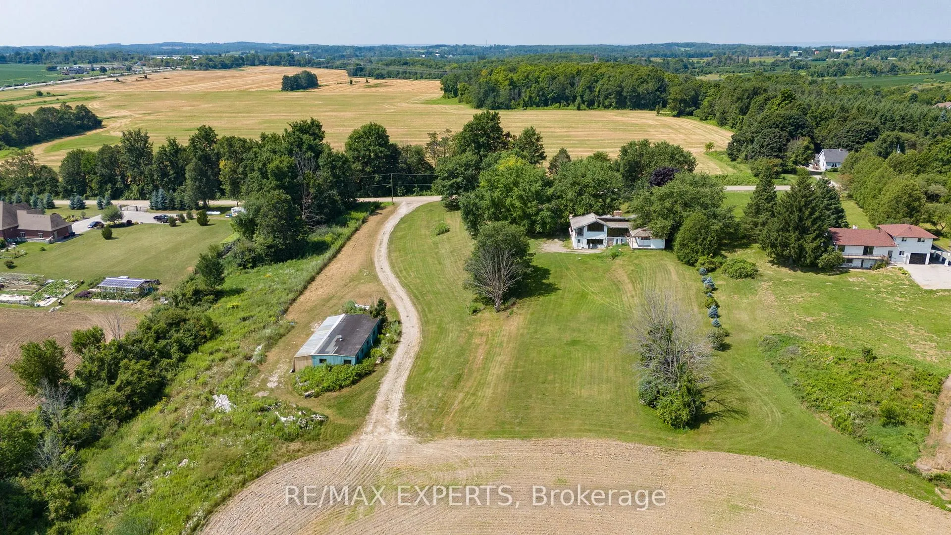 Photo 3 of 1113 17 Side Road, New Tecumseth, Rural New Tecumseth — HOMEH