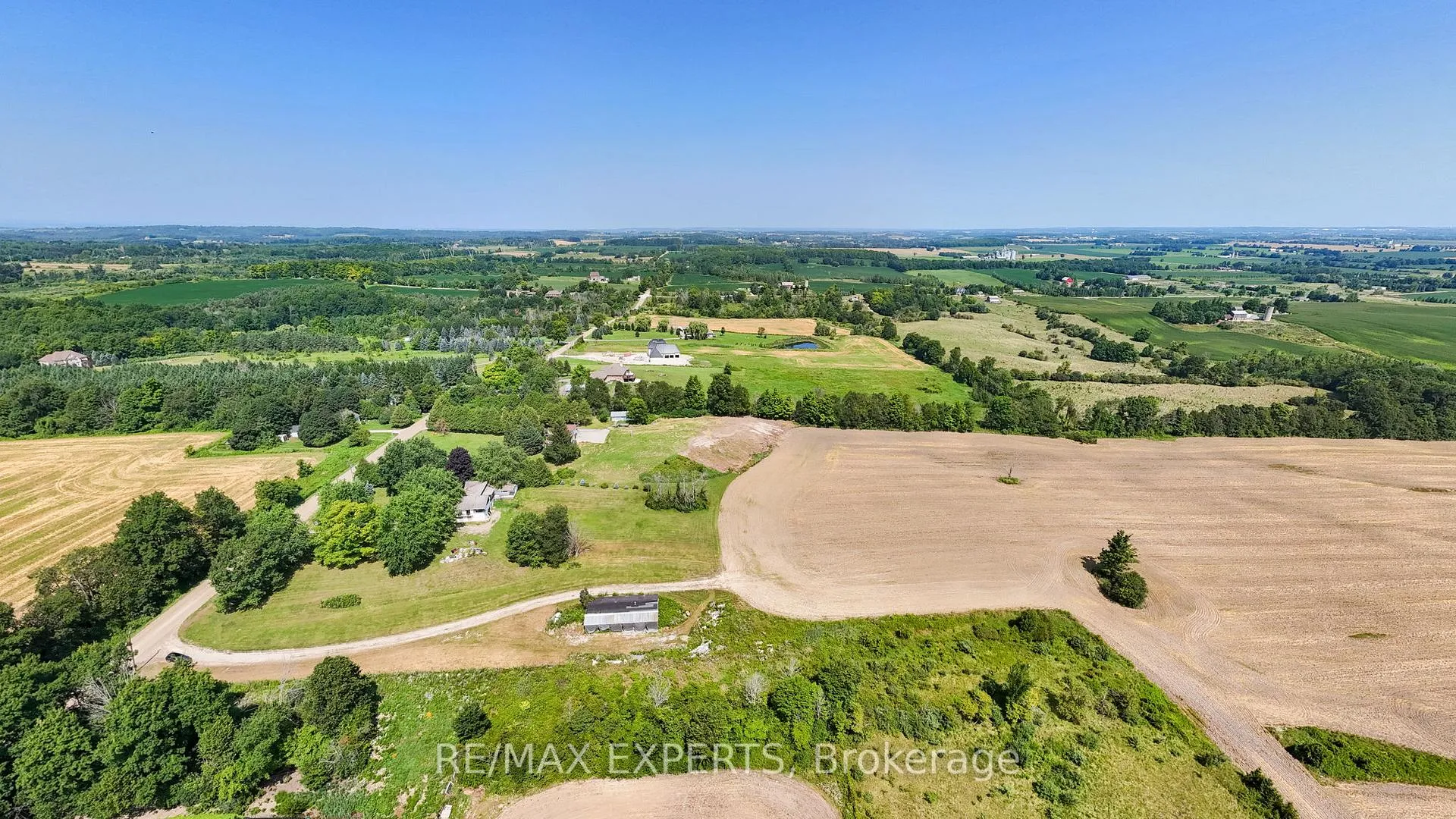 Photo 14 of 1113 17 Side Road, New Tecumseth, Rural New Tecumseth — HOMEH