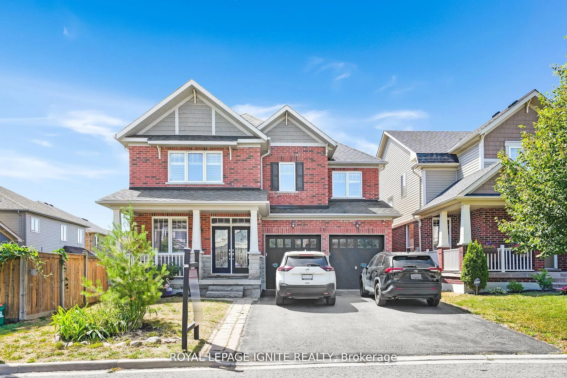 Photo 2 of 210 Blackwell Crescent, Oshawa, Windfields — HOMEH