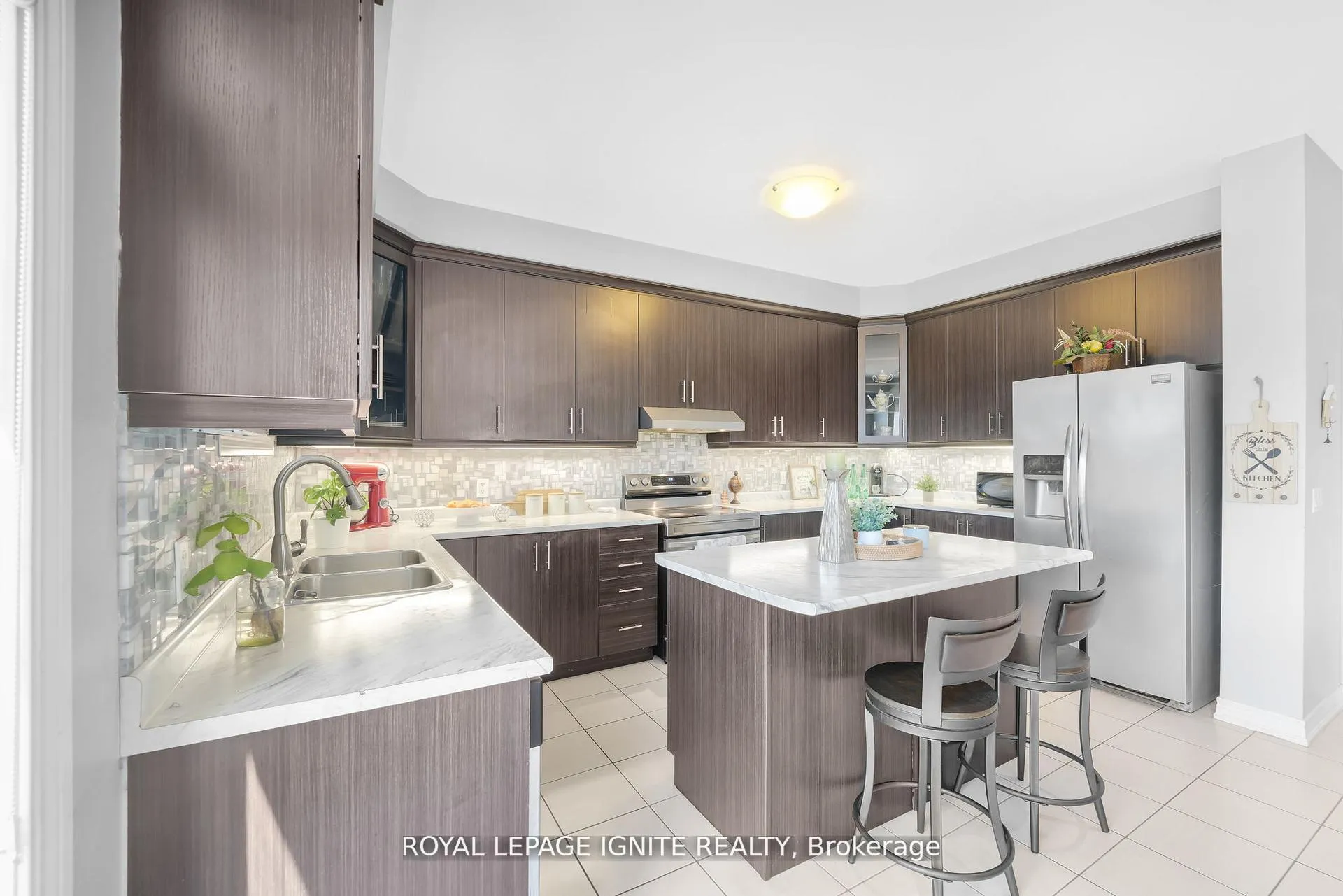 Photo 19 of 210 Blackwell Crescent, Oshawa, Windfields — HOMEH