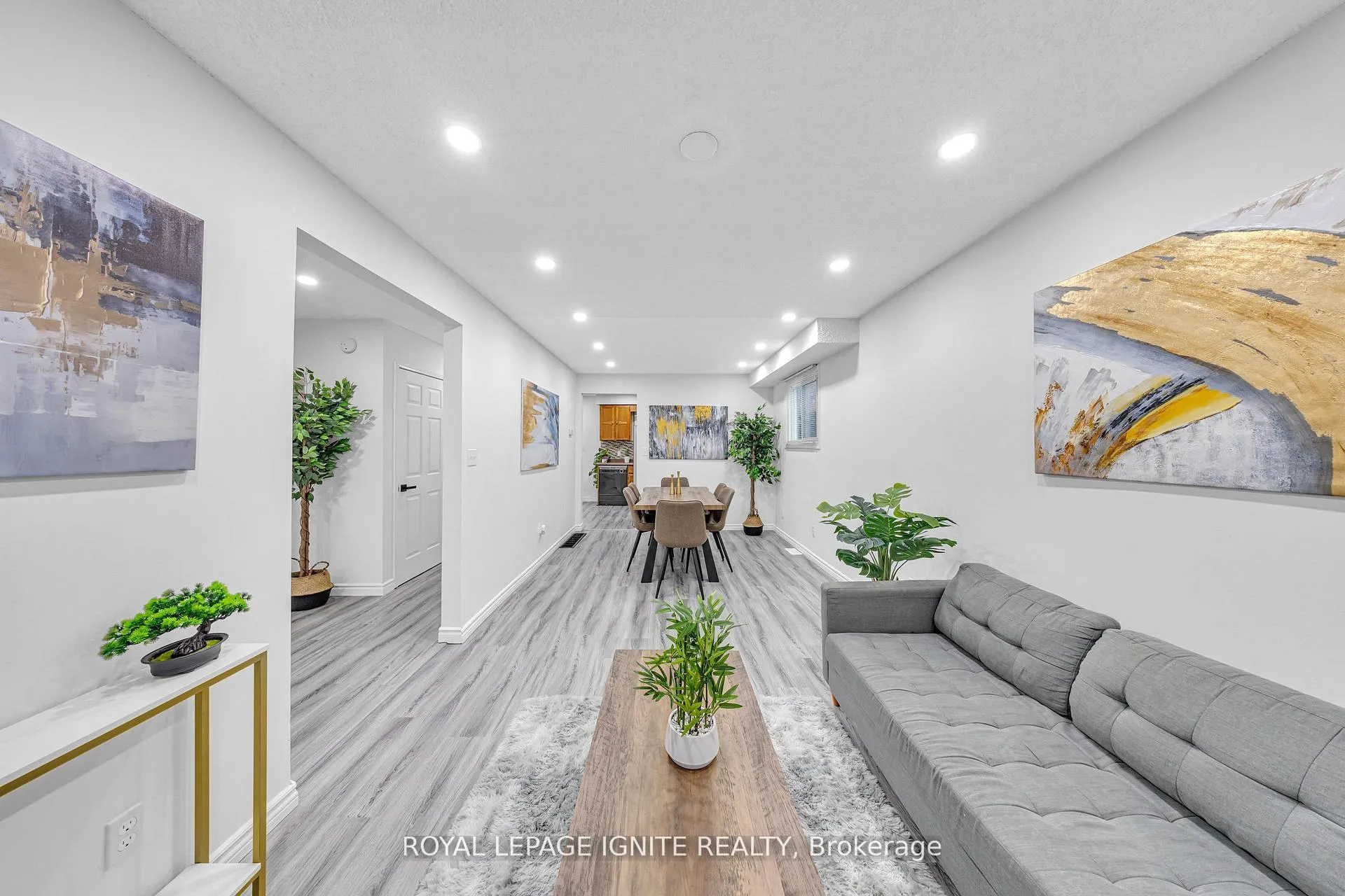 Photo 7 of 431 Cobblehill Drive, Oshawa, Pinecrest — HOMEH