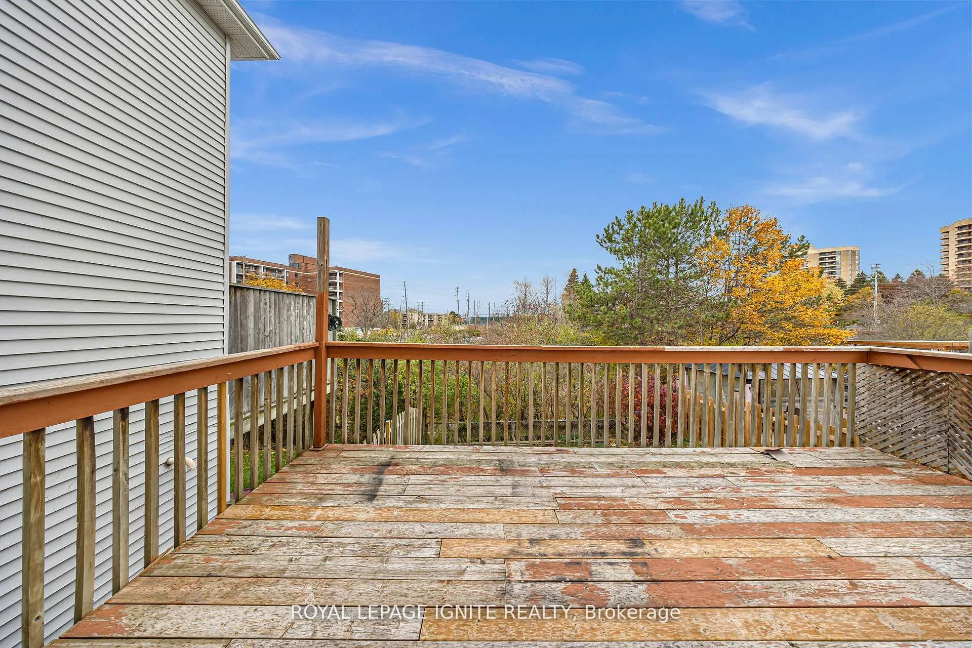 Photo 12 of 431 Cobblehill Drive, Oshawa, Pinecrest — HOMEH
