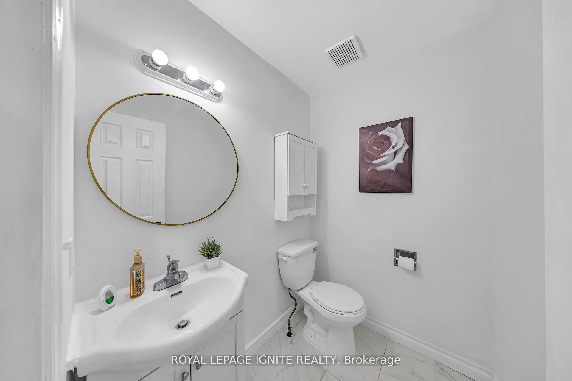 Photo 13 of 431 Cobblehill Drive, Oshawa, Pinecrest — HOMEH